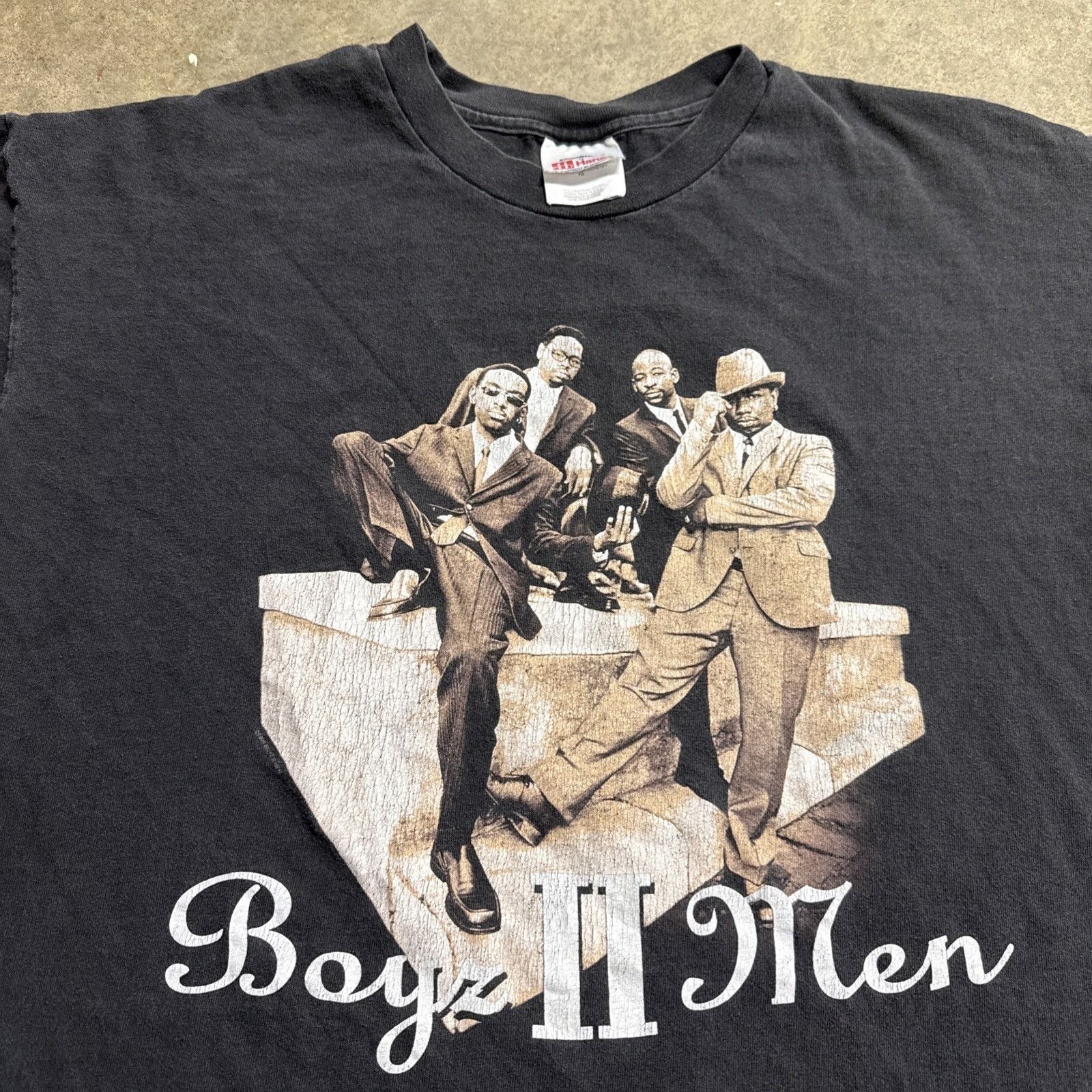 Rap Tees Vintage Boyz II Men Shirt Mens XL Black 90s Evolution Rap Size US XL / EU 56 / 4 - 2 Thumbnail