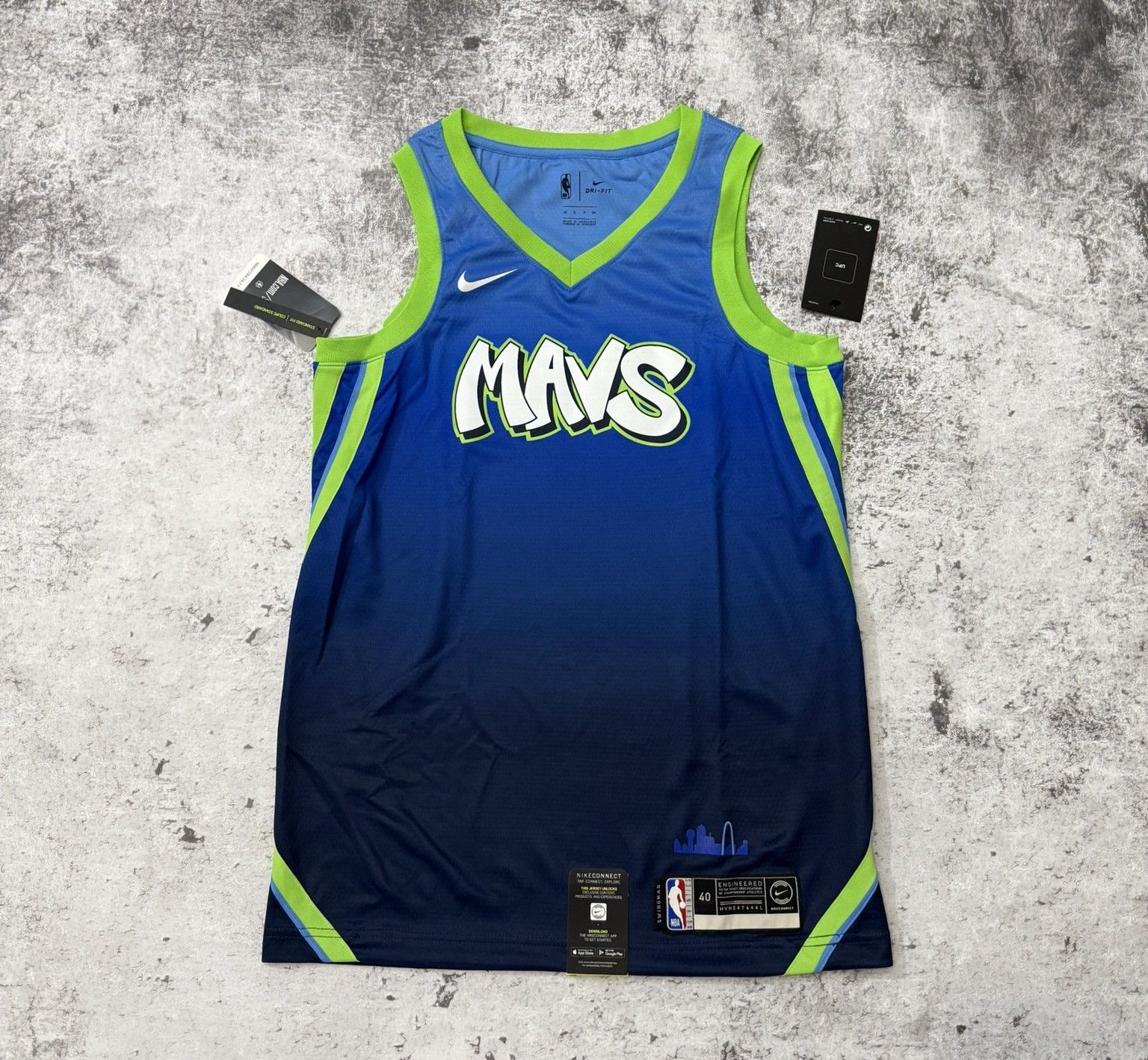 Nike Dallas Mavericks Swingman Jersey Nike Men's S Size US S / EU 44-46 / 1 - 1 Thumbnail