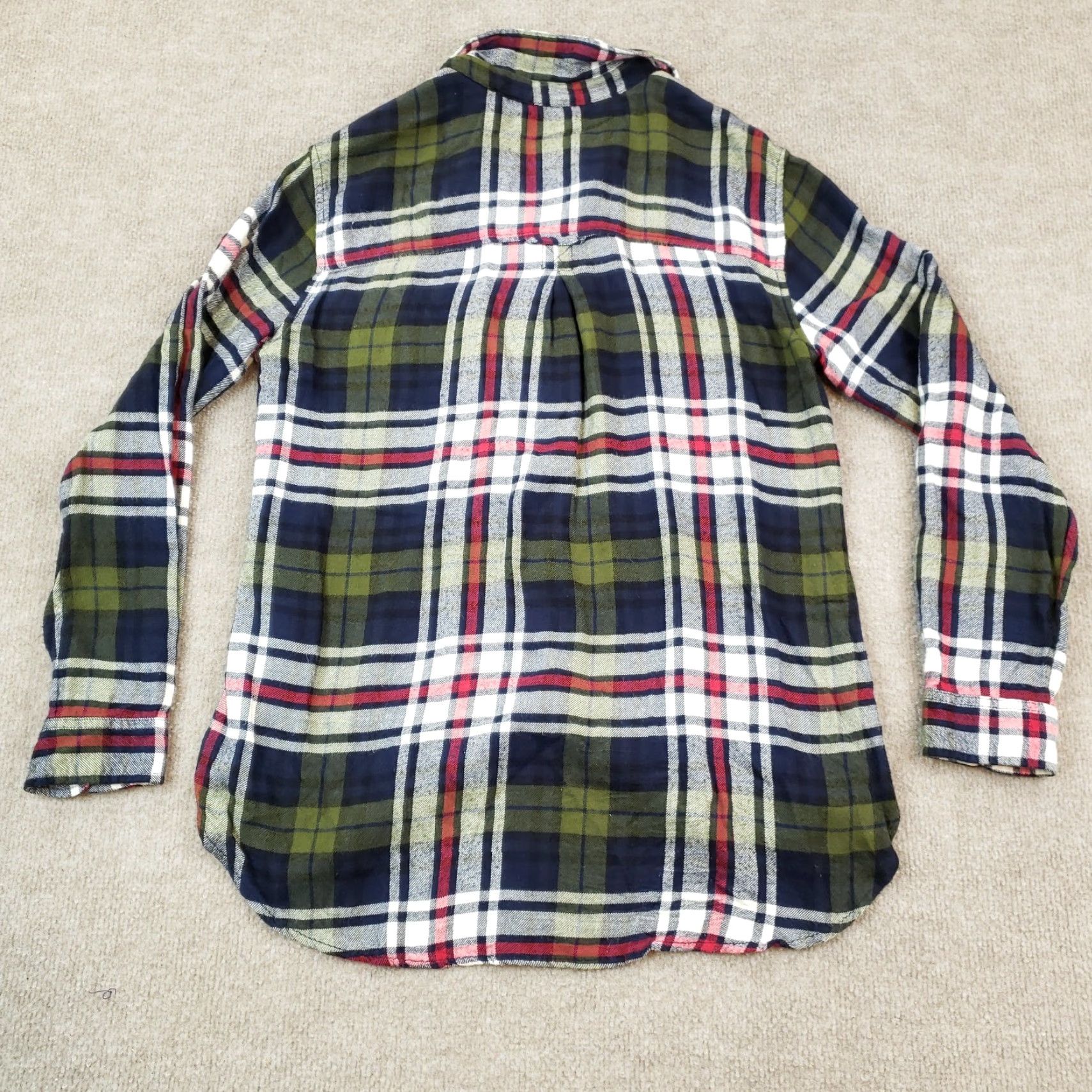 American Eagle Outfitters American Eagle Flannel Shirt Women's Small Green Plaid Long Sleeve Button Up Casual Size S / US 4 / IT 40 - 7 Thumbnail