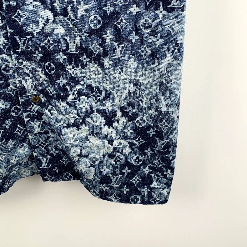 Louis Vuitton Louis Vuitton Blue logo full-print cotton lapel single-bre Size US XXL / EU 58 / 5 - 4 Thumbnail