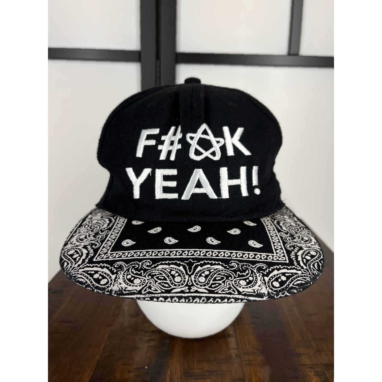 Vintage Unbranded Hat Cap Snap Back Adult One Size Black Embroidered Paisley Polyester Size ONE SIZE - 2 Thumbnail