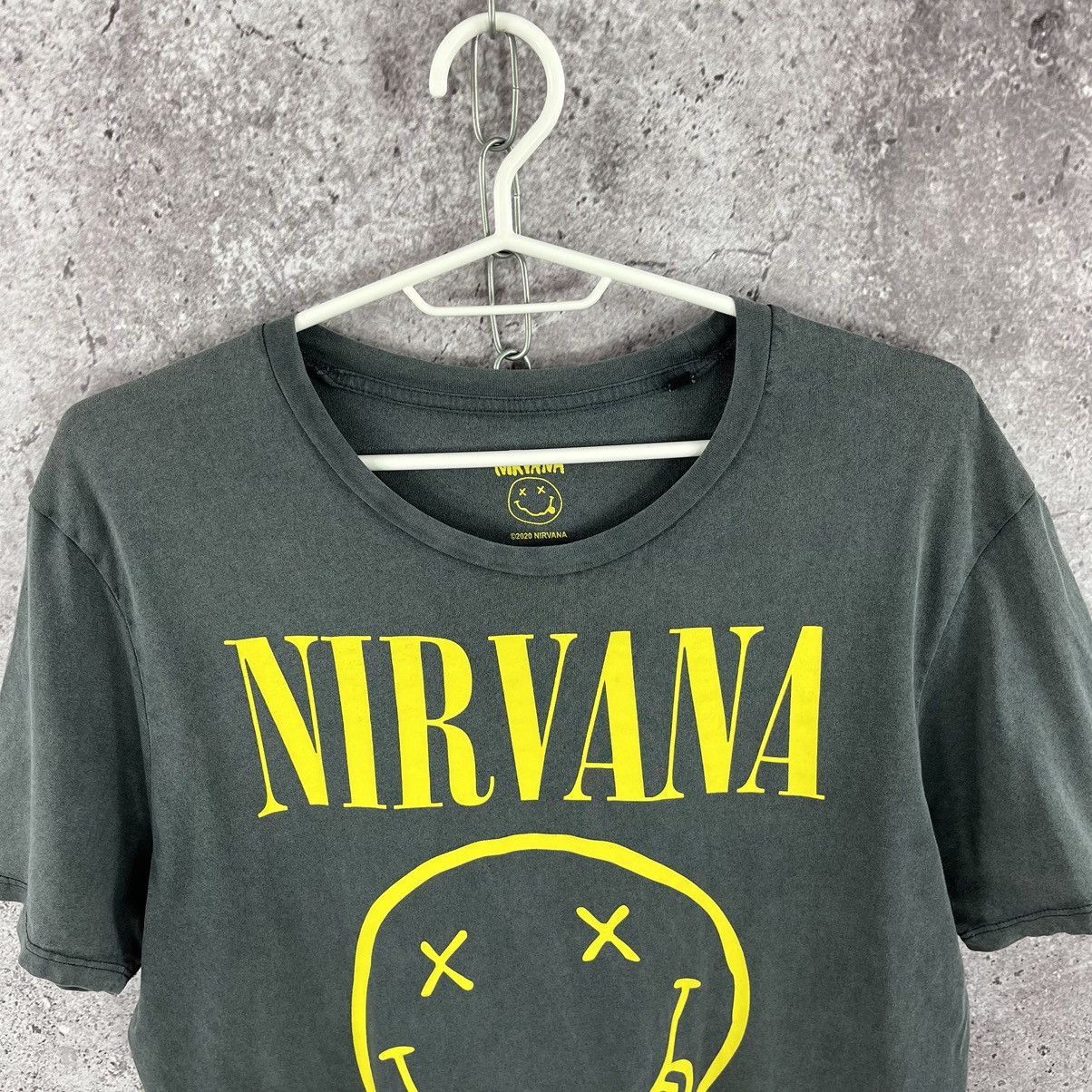 Band Tees × Nirvana Nirvana Rock Band T-Shirt Big Logo Smile Grey Size M Size US M / EU 48-50 / 2 - 2 Thumbnail