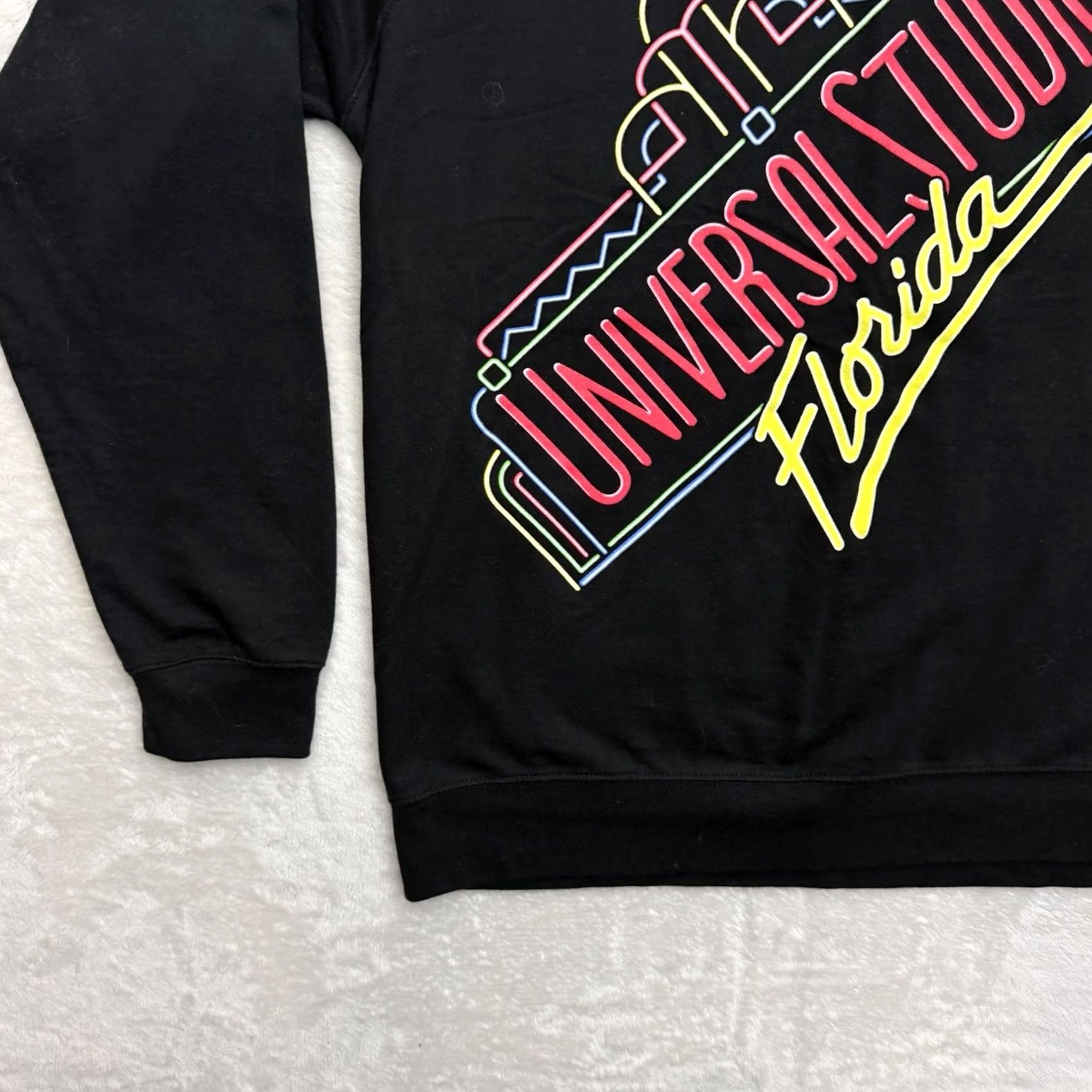 Vintage Universal Studios Sweatshirt Mens 2XL Black Neon Graphic Fleece Pullover Shirt Size US XXL / EU 58 / 5 - 4 Thumbnail