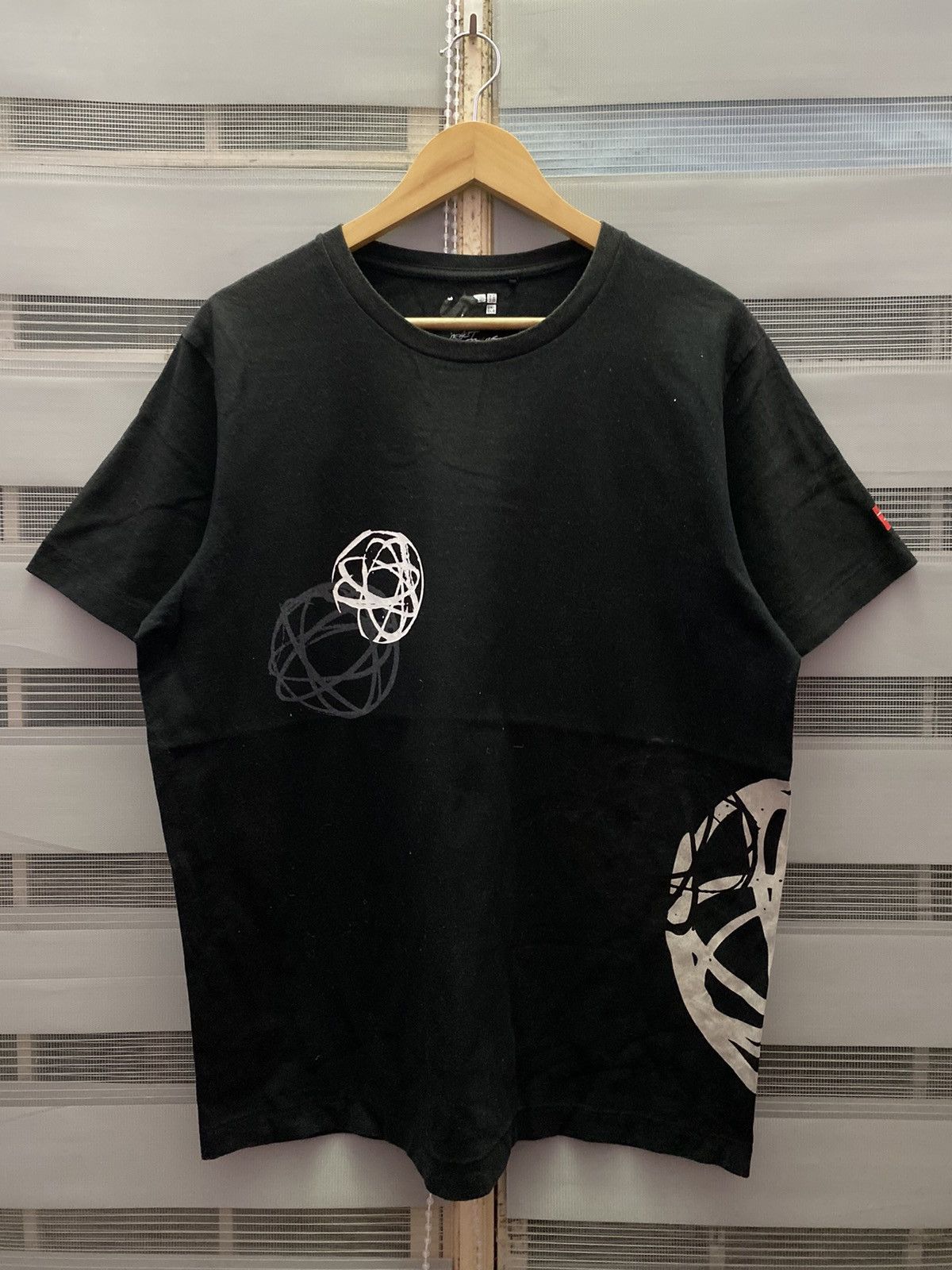 Futura Futura Laboratories Uniqlo Shirt Size L Size US L / EU 52-54 / 3 - 1 Thumbnail