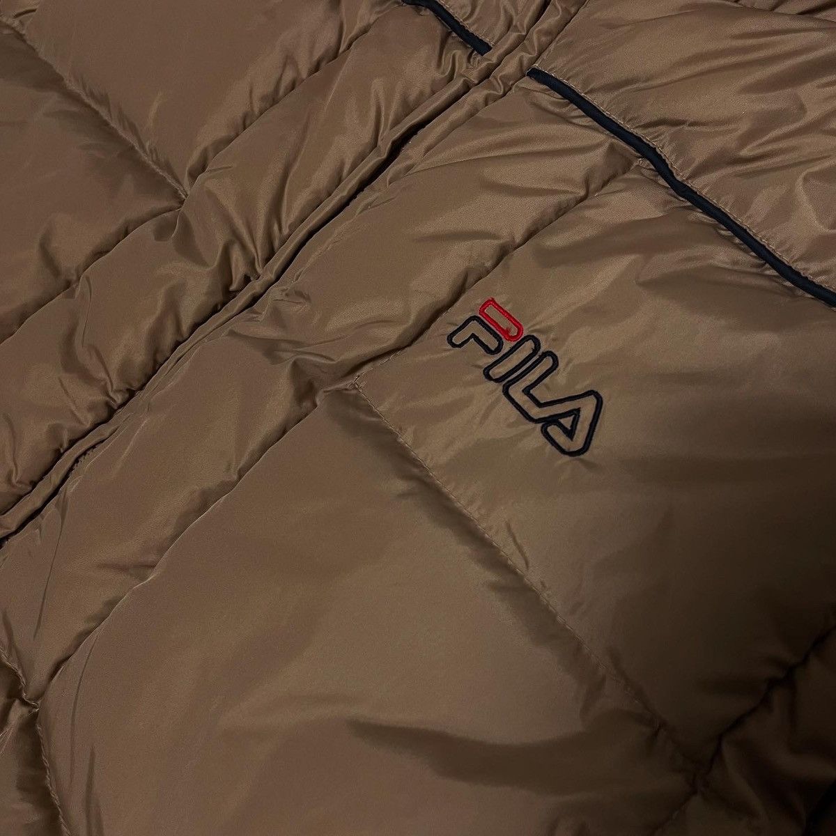 Fila Fila puffer vest vintage 90s beige brown rare Size US M / EU 48-50 / 2 - 4 Thumbnail