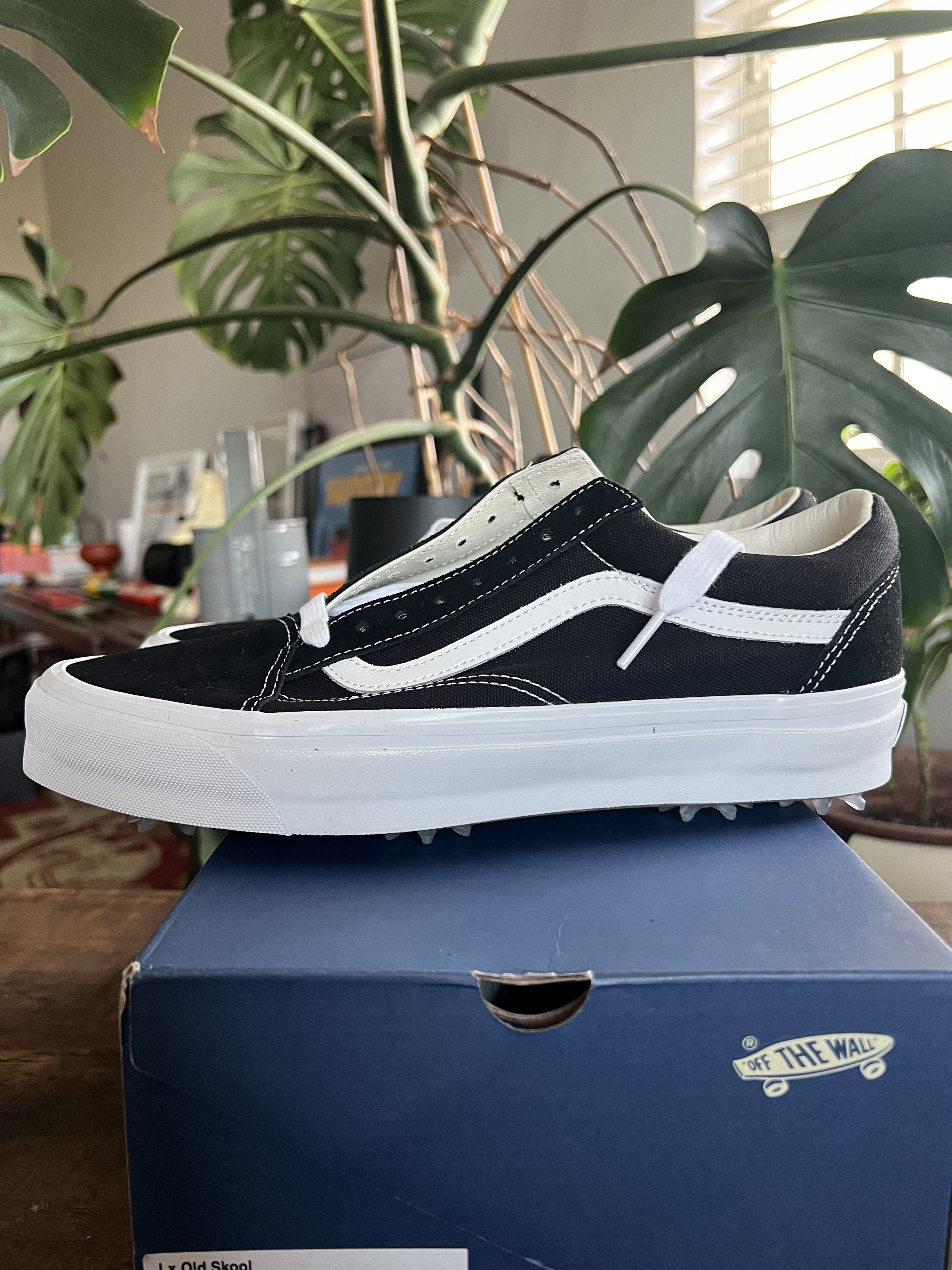 Vans Vans Old Skool w/ Golf Spikes Size US 10 / EU 43 - 5 Thumbnail