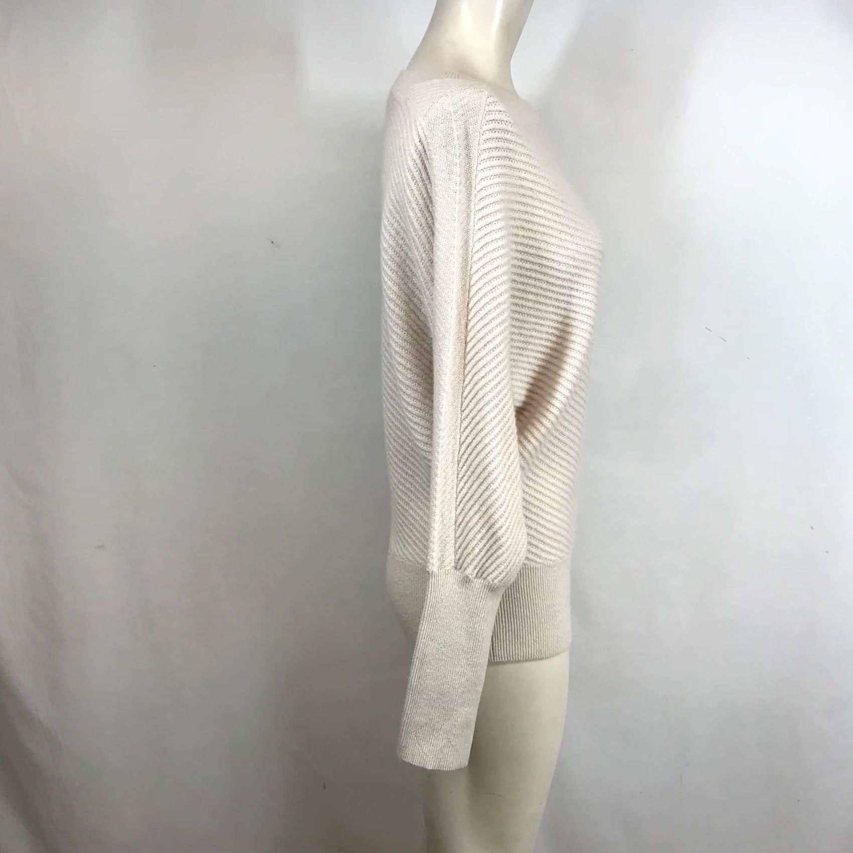 Vintage Garnet Hill Cream 100% Cashmere Diagonal Ribbed Dolman Sleeve Sweater Small Size S / US 4 / IT 40 - 4 Thumbnail