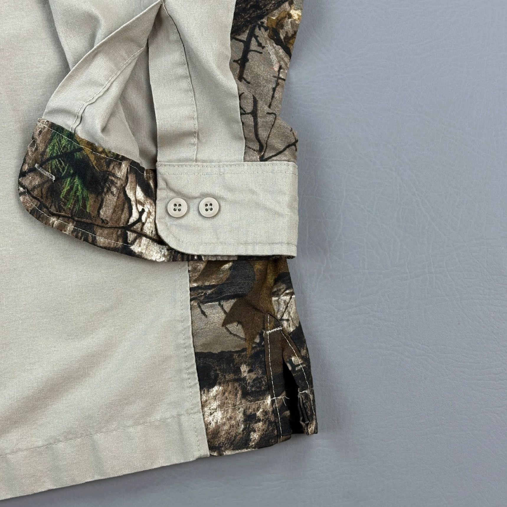 Wrangler Wrangler Workwear Shirt Mens 2XL Long Realtree Xtra Camo Outdoor Hunting Beige Cotton Polyester Button-Up Long Sleeve Vintage 90s Mens Size US XXL / EU 58 / 5 - 3 Thumbnail