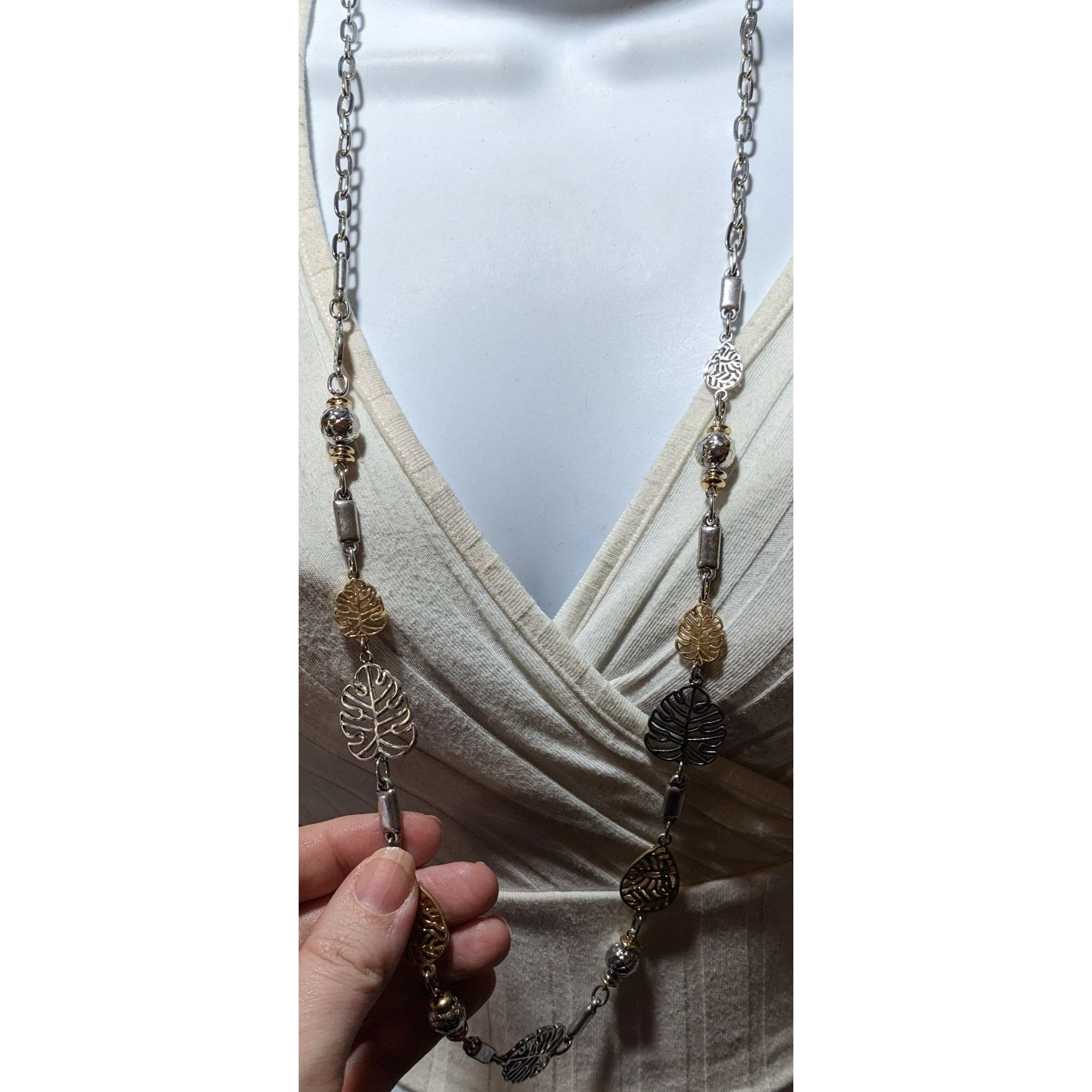 Other Ruby Rd Silver And Gold Leaf Charm Necklace Size ONE SIZE - 7 Thumbnail