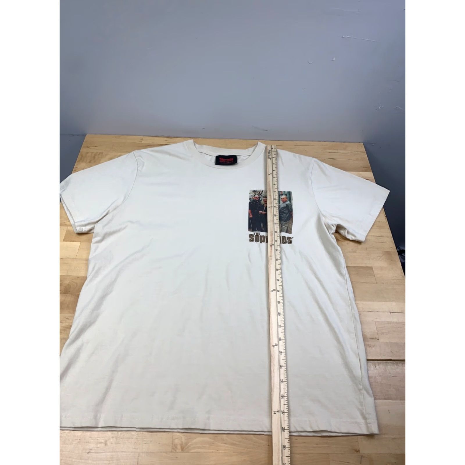 Palace Shoe Palace Sopranos Shirt Mens M Beige HBO TV Series Crew Neck 12557 Size US M / EU 48-50 / 2 - 6 Thumbnail