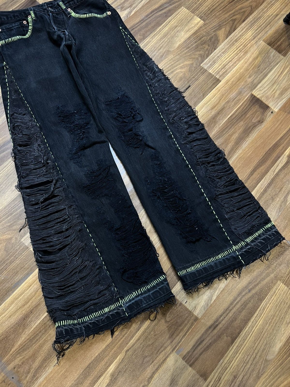 Levi's Reworked 1of1 levis crazy distressed denim Size US 32 / EU 48 - 4 Thumbnail