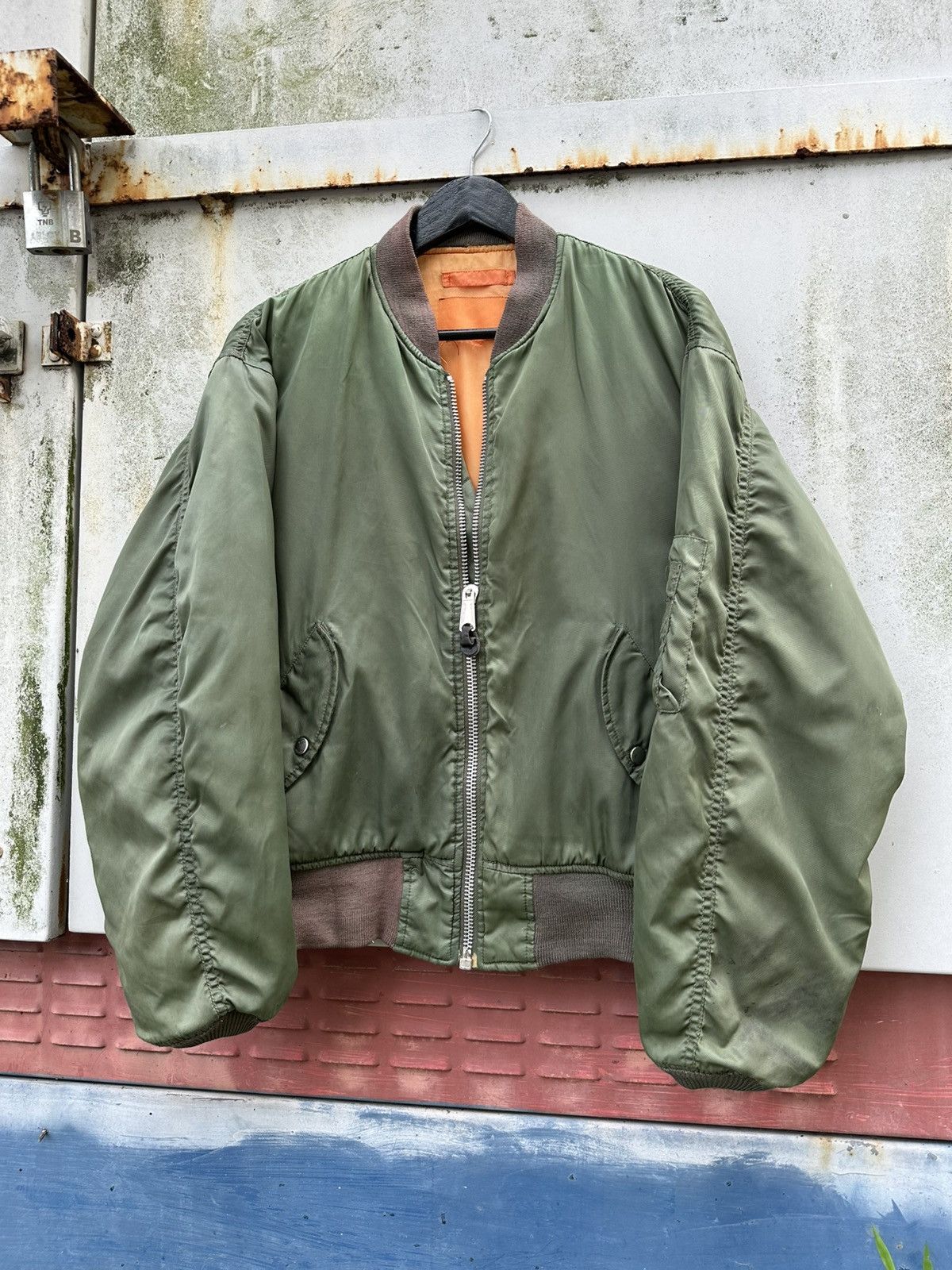 Vintage 🪖Vintage THRASHED MA-1 Man Intermediate Bomber Jacket Size US M / EU 48-50 / 2 - 5 Thumbnail