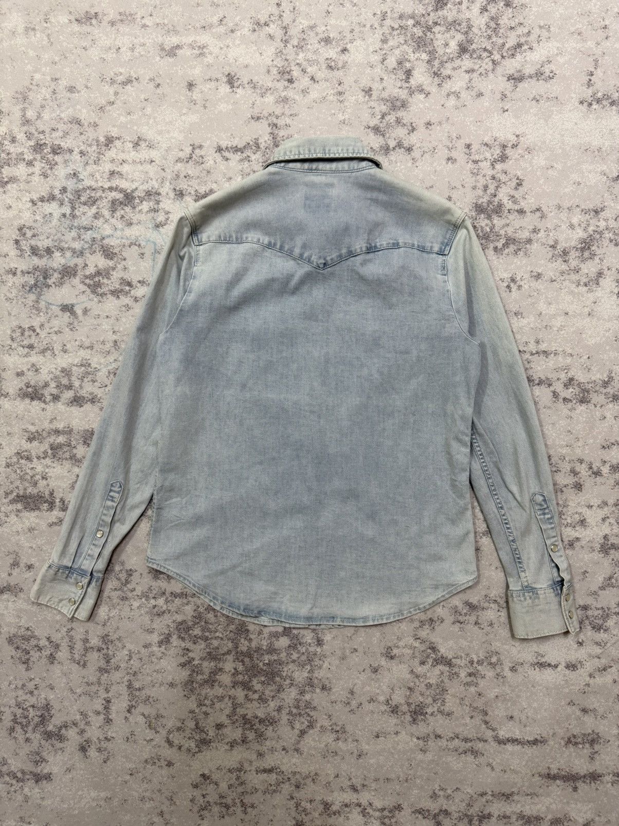 Levi's LEVI’S CLASSIC FIT SNAP BUTTON DENIM JEANS SHIRT Size XS / US 0-2 / IT 36-38 - 13 Thumbnail