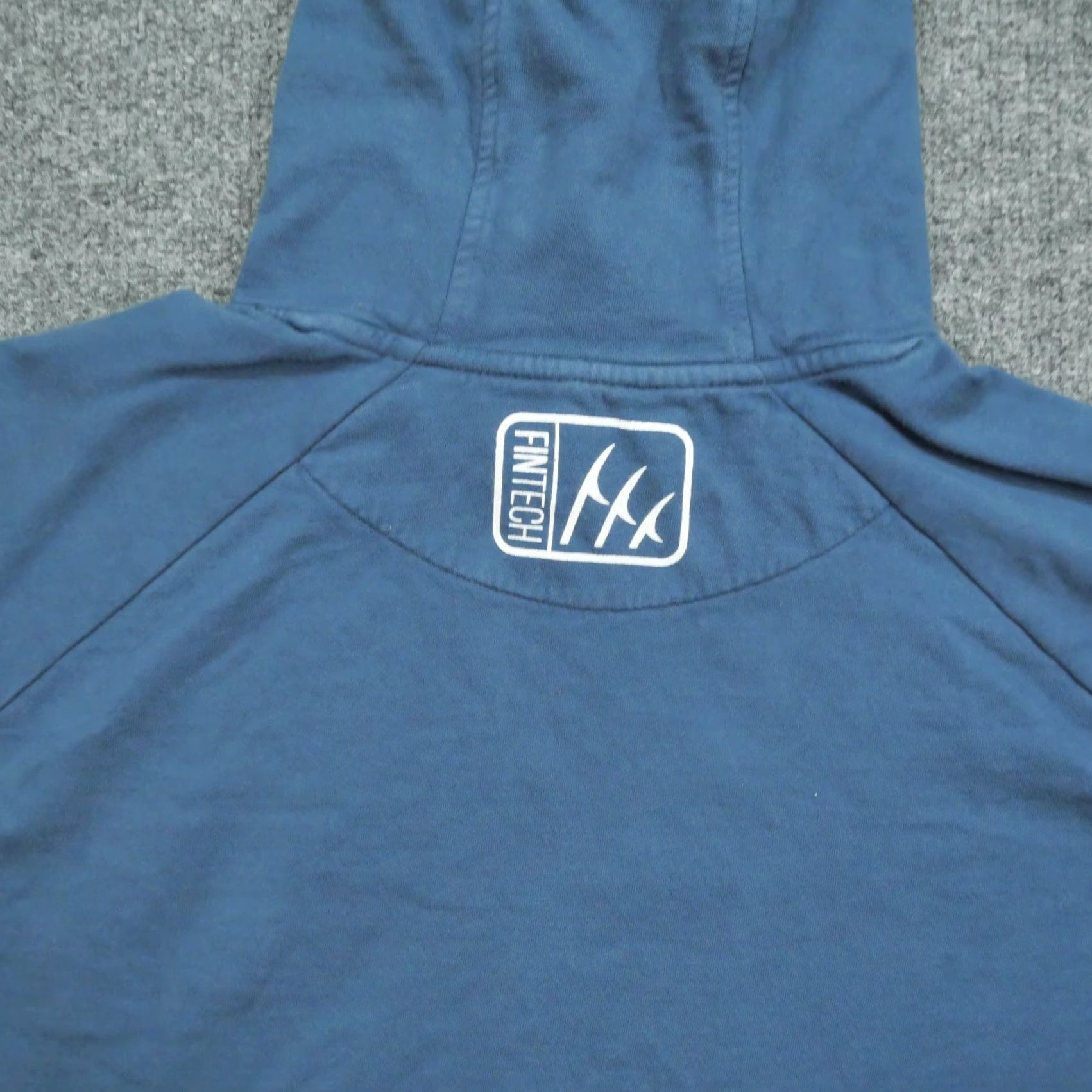 Vintage Fintech Hoodie Mens Medium Performance Fishing Pullover Sweatshirt Blue Cotton Long Sleeve Pullover Classic Crew Graphic 8/10 Size US M / EU 48-50 / 2 - 6 Thumbnail