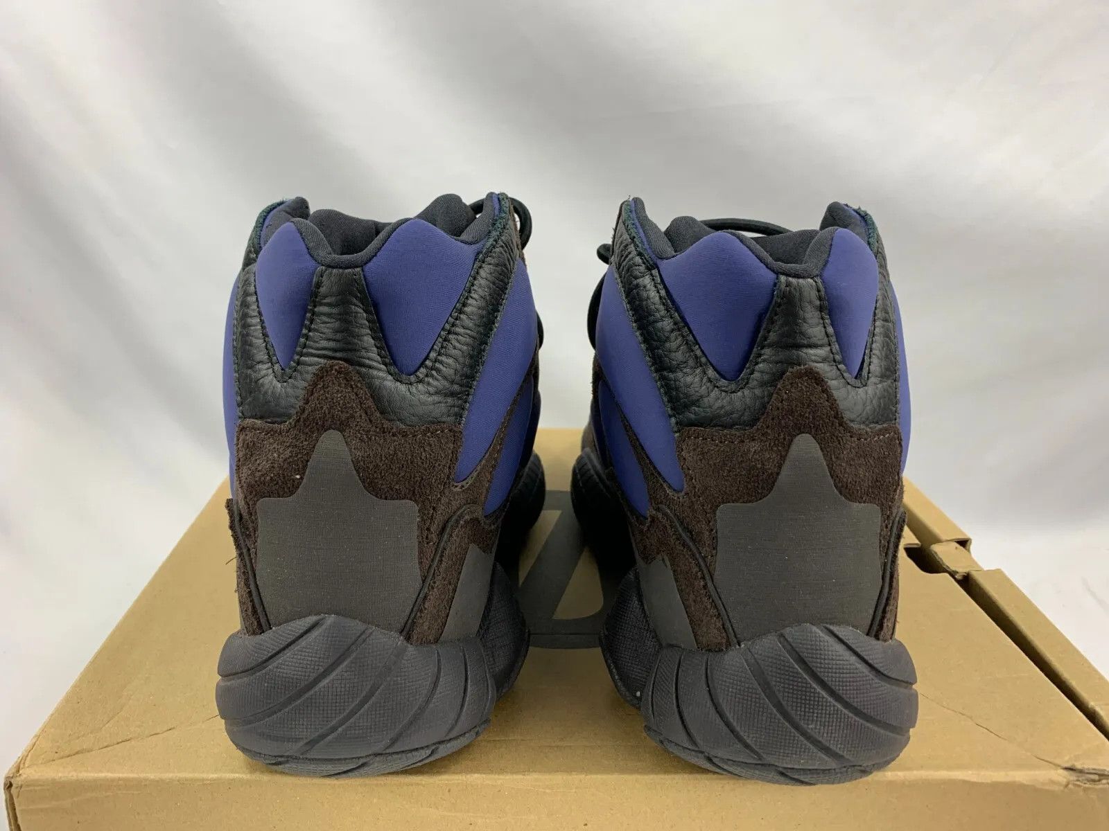 Yeezy Yeezy 500 High 'Tyrian' Size US 10 / EU 43 - 4 Thumbnail