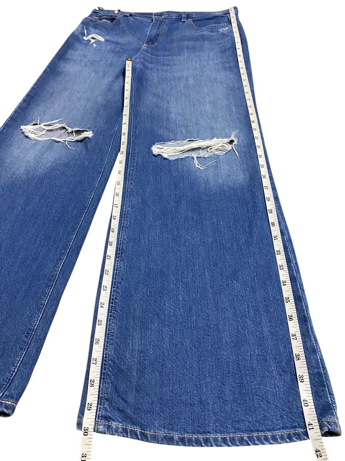 Japanese Brand Vintage Japanese Brand Distressed Baggy Soft Jeans Size US 33 - 12 Thumbnail