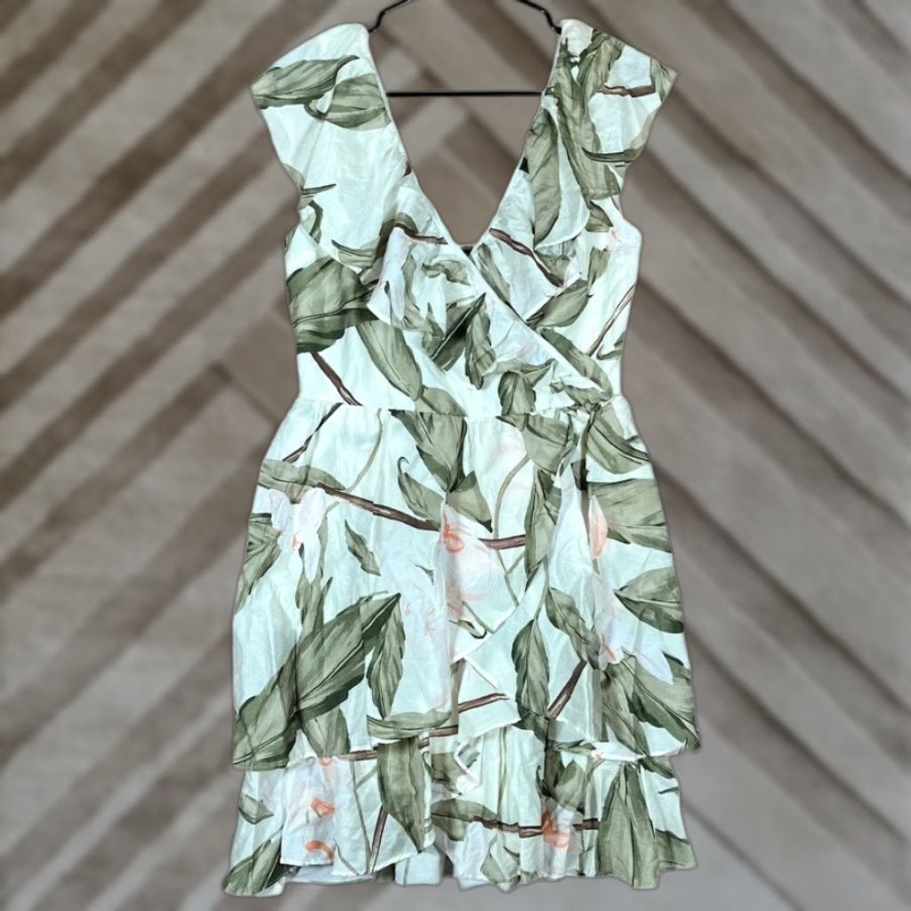 Express Express Womens Dress Midi Cream Floral Wrap V-Neck Layered Short Sleeve Flutter Sleeve Small Size S / US 4 / IT 40 - 1 Thumbnail