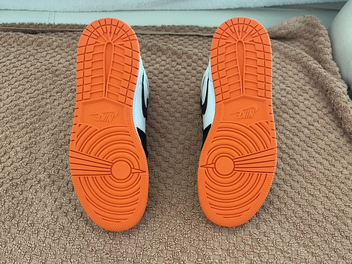 Jordan Brand × Nike 2021 Air Jordan 1 Retro High OG GS 'Electro Orange' Size US 6.5 / EU 39-40 - 8 Thumbnail