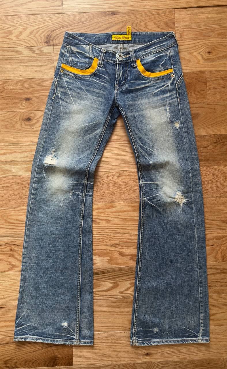 Japanese Brand Lucy Pearl Embroidered Flared Denim Distressed Indigo Jeans Size US 28 / EU 44 - 1 Thumbnail