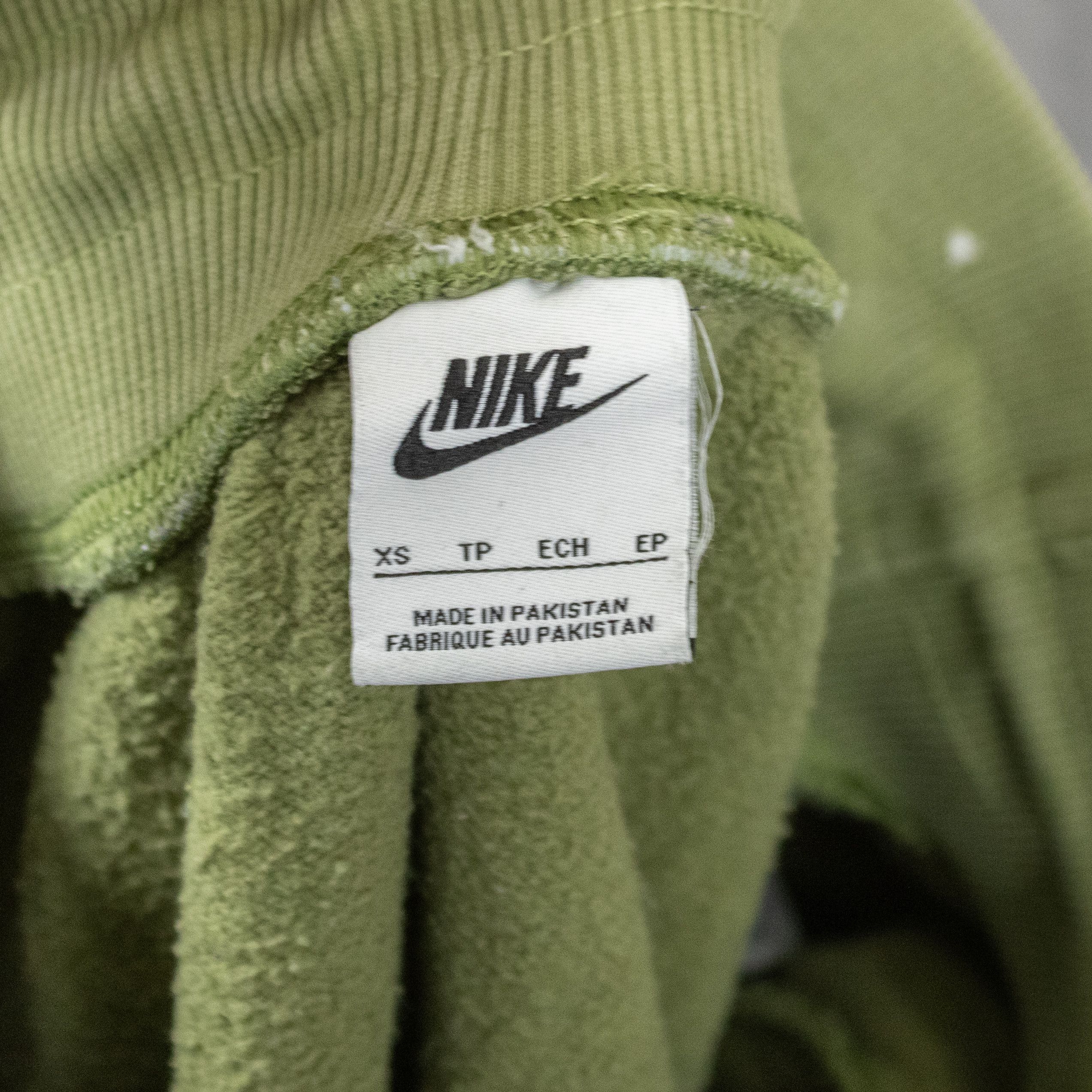 Nike Nike Bleached Sage Green Baggy Relax Fit Cuffed Sweat Pant's Size US 26 / EU 42 - 8 Thumbnail