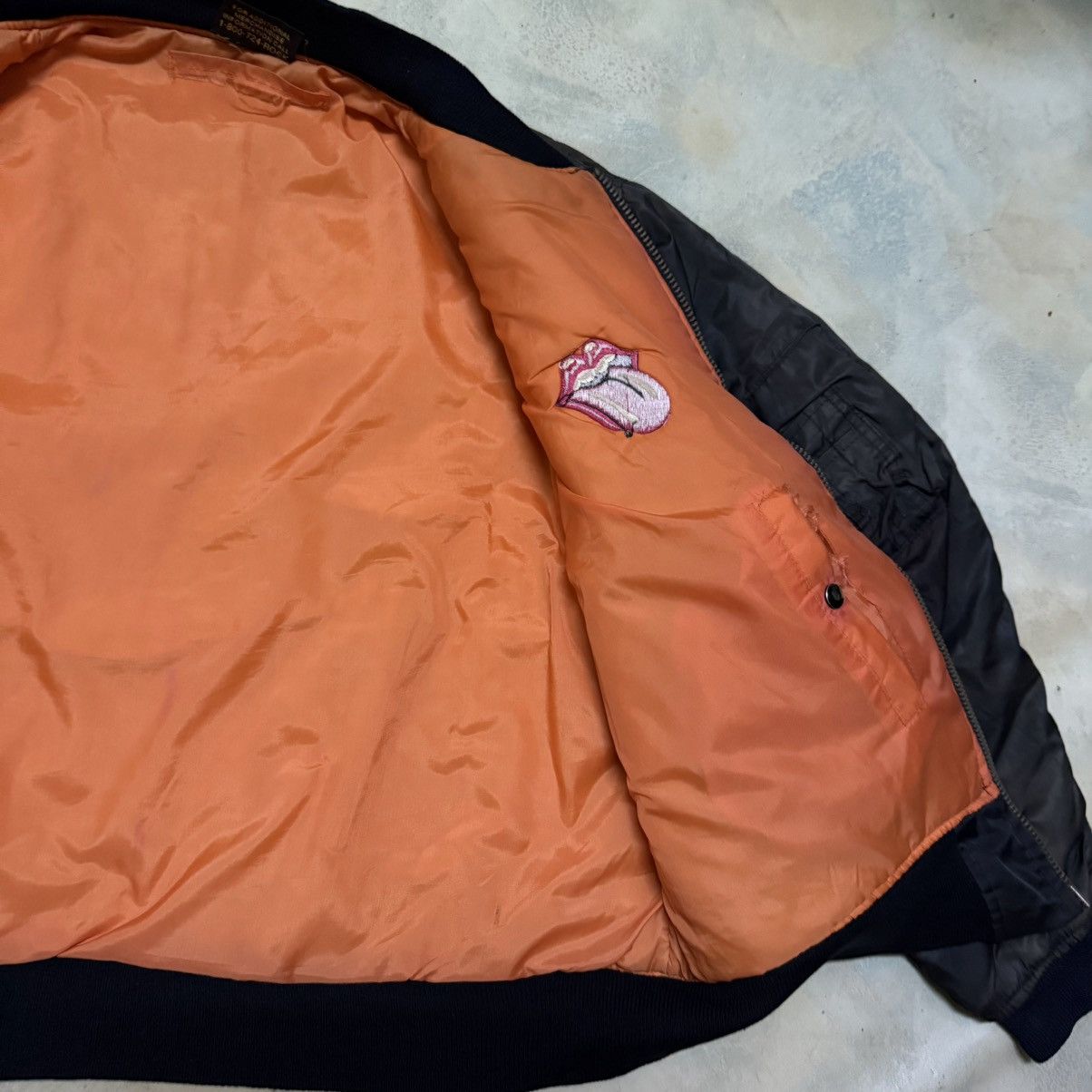 Brockum Vintage 1994 The Rolling Stones Bomber Jacket Brockum Tag Size US L / EU 52-54 / 3 - 12 Thumbnail