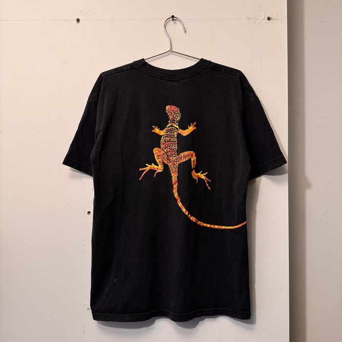 Vintage VINTAGE MARLBORO LIZARD PRINT LOGO POCKET TEE SHIRT FADED