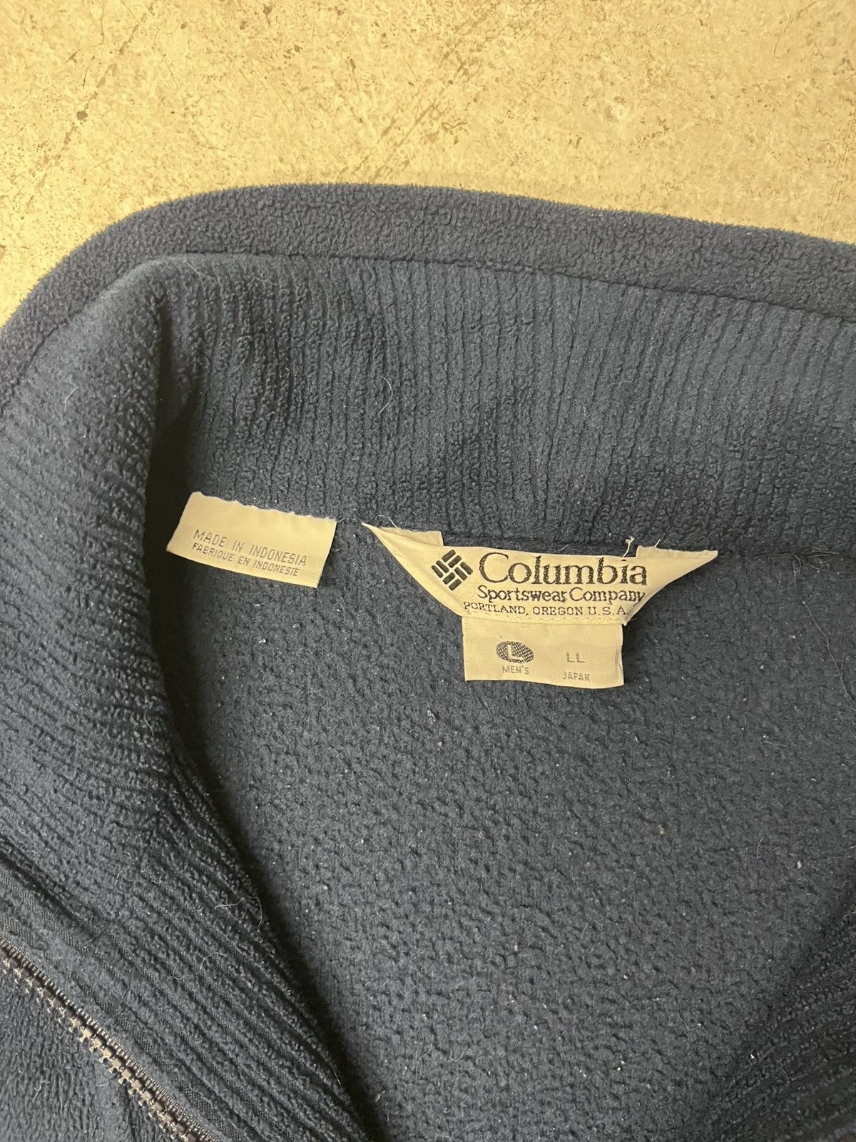 Columbia Vintage navy blue columbia fleece jacket Size US L / EU 52-54 / 3 - 3 Thumbnail