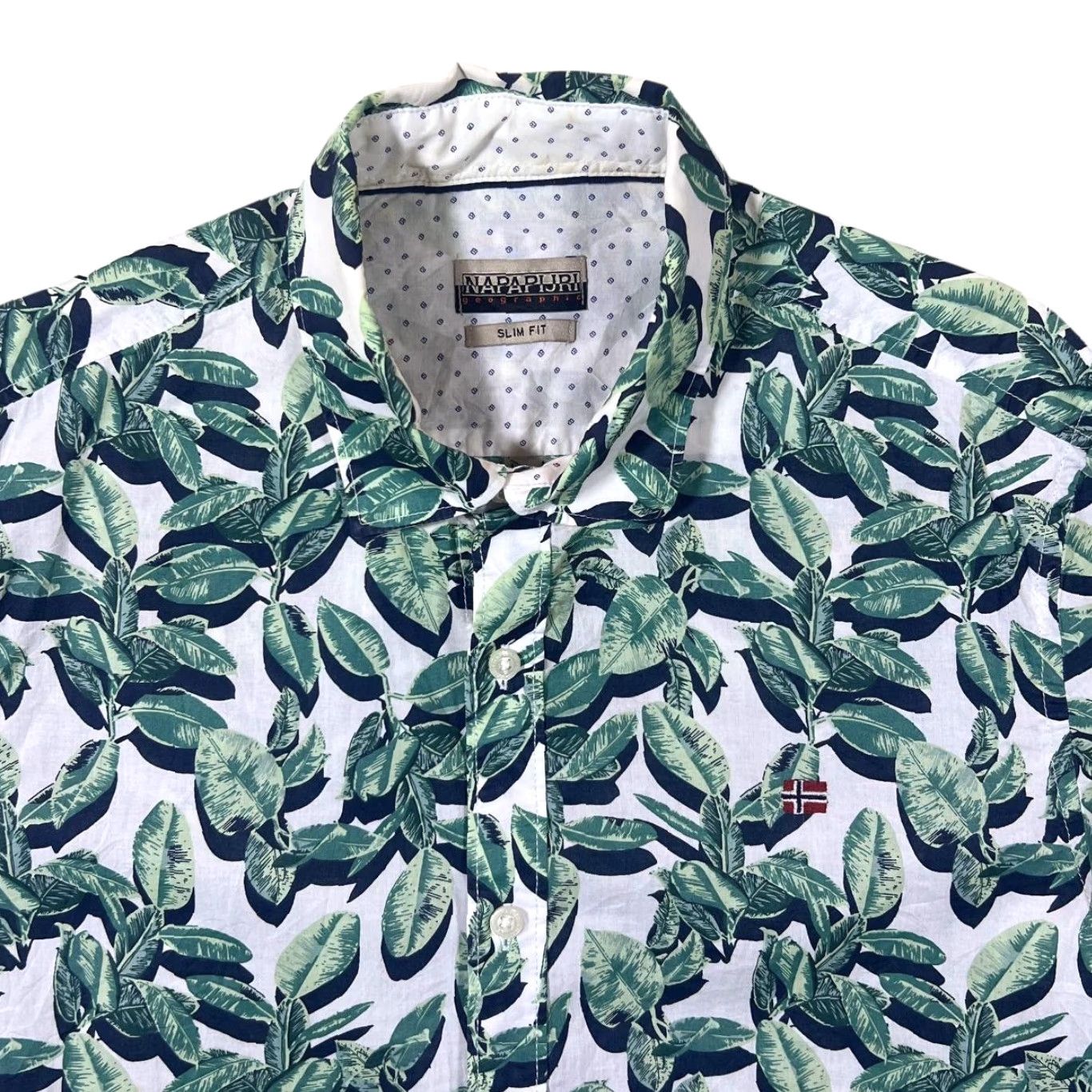 Napapijri Napapijri Geographic Slim Fit Green Floral Patterned Long Sleeve Shirt Large Mens Cotton Shirt Button-Up Casual Size US L / EU 52-54 / 3 - 2 Thumbnail