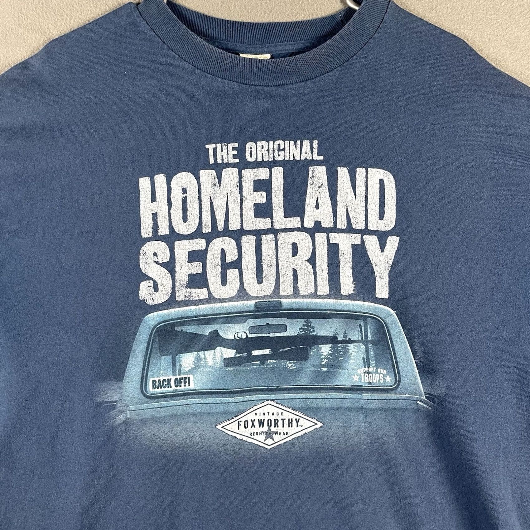 Vintage VINTAGE Jeff Foxworthy Redneck Wear T-Shirt XL Blue Homeland Security Guns Shirt Unisex Adults Handmade? Size US XL / EU 56 / 4 - 2 Thumbnail