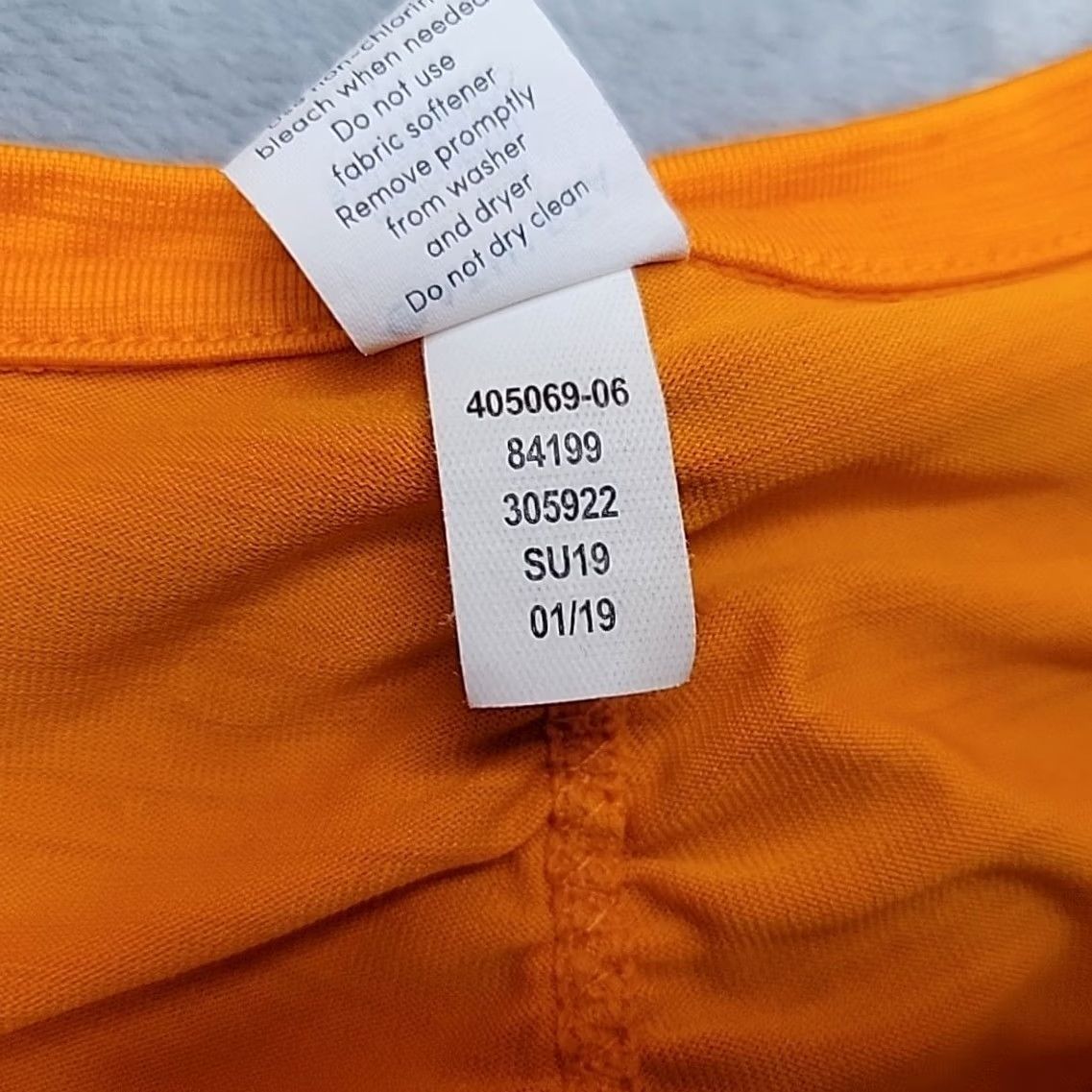 Athleta Athleta Shirt Womens M Orange Long Sleeve Ruched 1/4 Zip Athletic Yoga Shirt Womens M Orange Long Sleeve Ruched 1/4 Zip Athletic Yoga Size M / US 6-8 / IT 42-44 - 4 Thumbnail