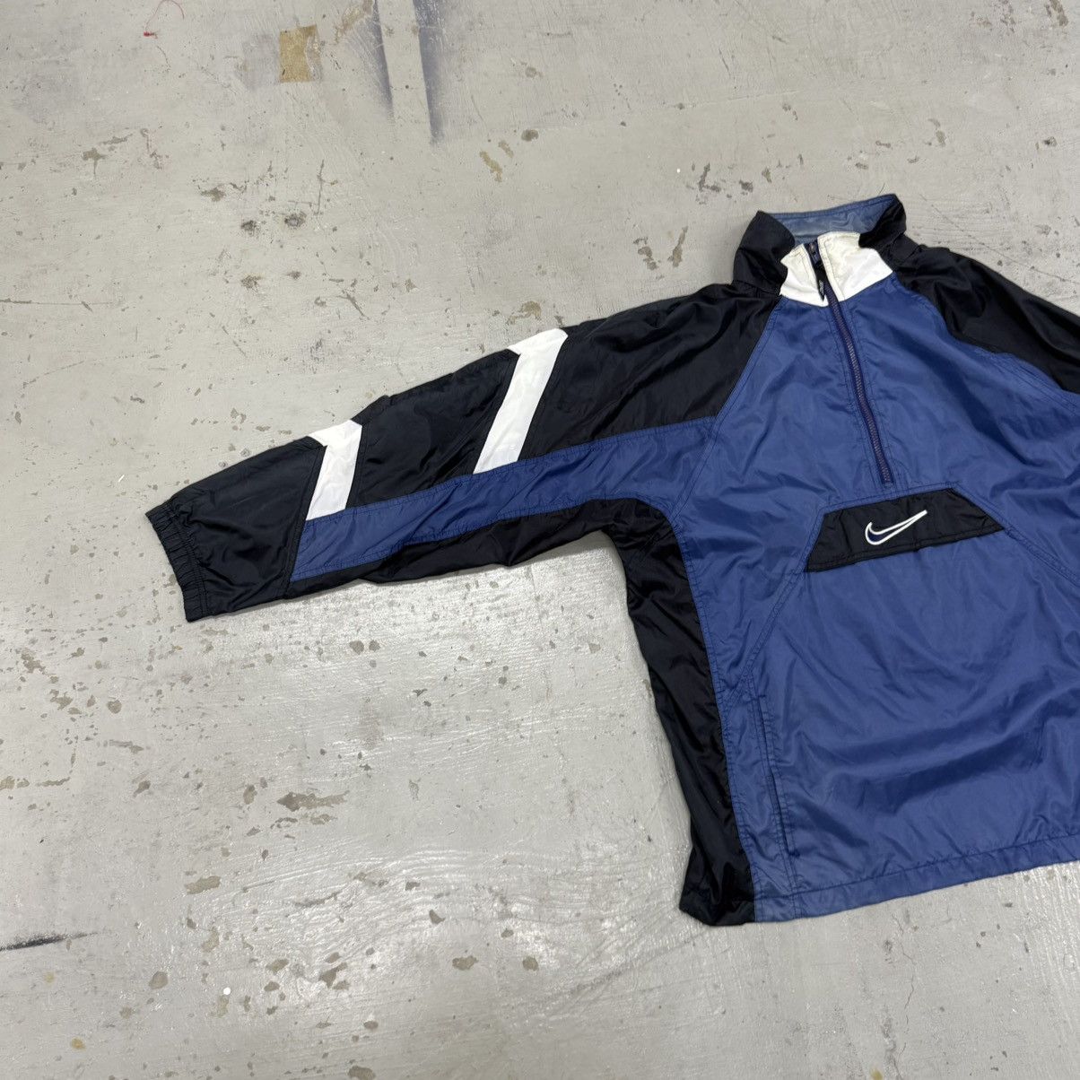 Beauty Beast × Nike × Vintage Vintage Nike Center Swoosh Colour block Jacket Size US L / EU 52-54 / 3 - 2 Thumbnail
