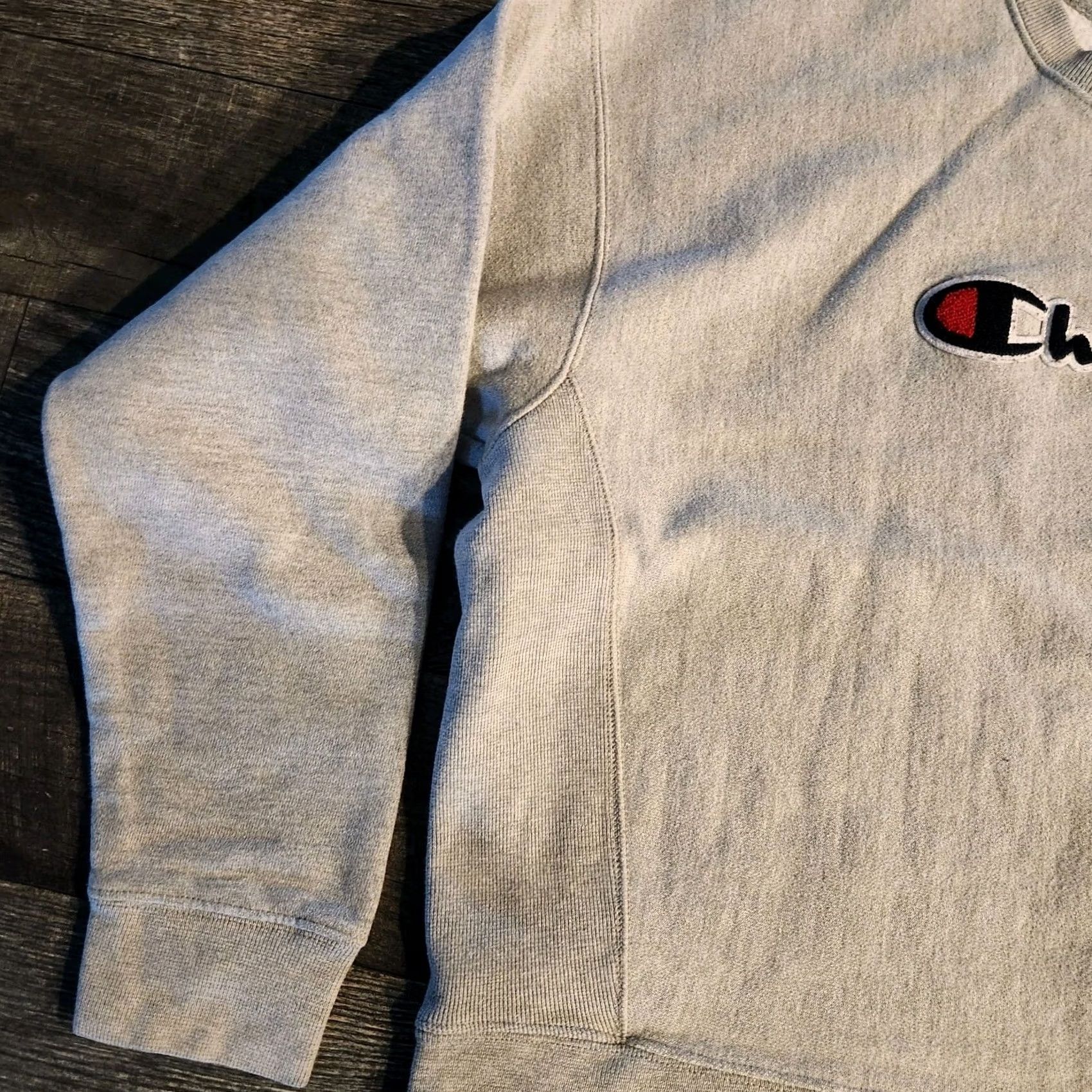 Champion VINTAGE Champion Reverse Weave Sweatshirt Crewneck Womens XL Gray Patch Logo Regular Long Sleeve Pullover Reversible Sweatshirt Size XL / US 12-14 / IT 48-50 - 5 Thumbnail