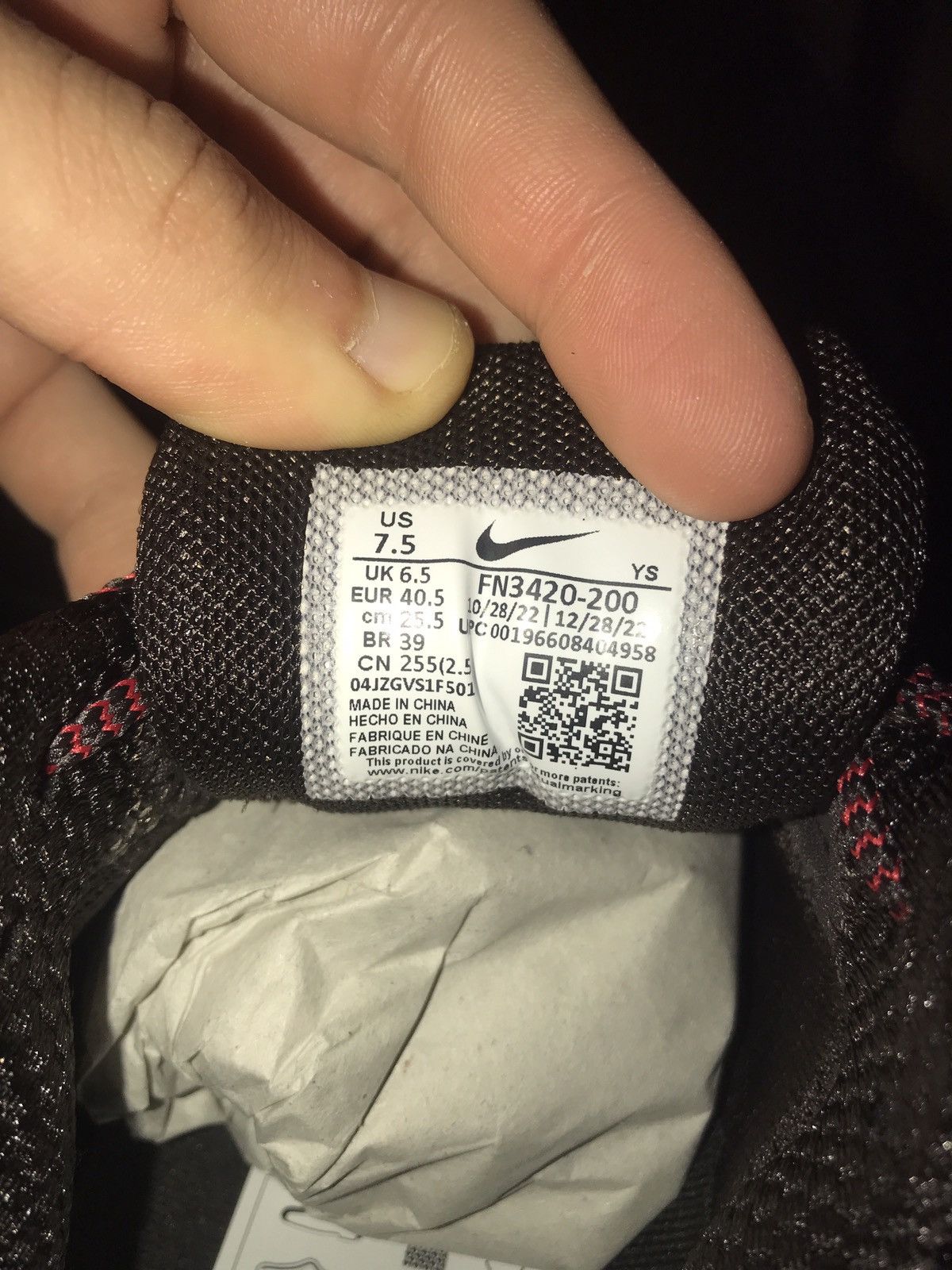 Nike Nike Zoom Vomero 5 Size US 7.5 / EU 40-41 - 10 Thumbnail