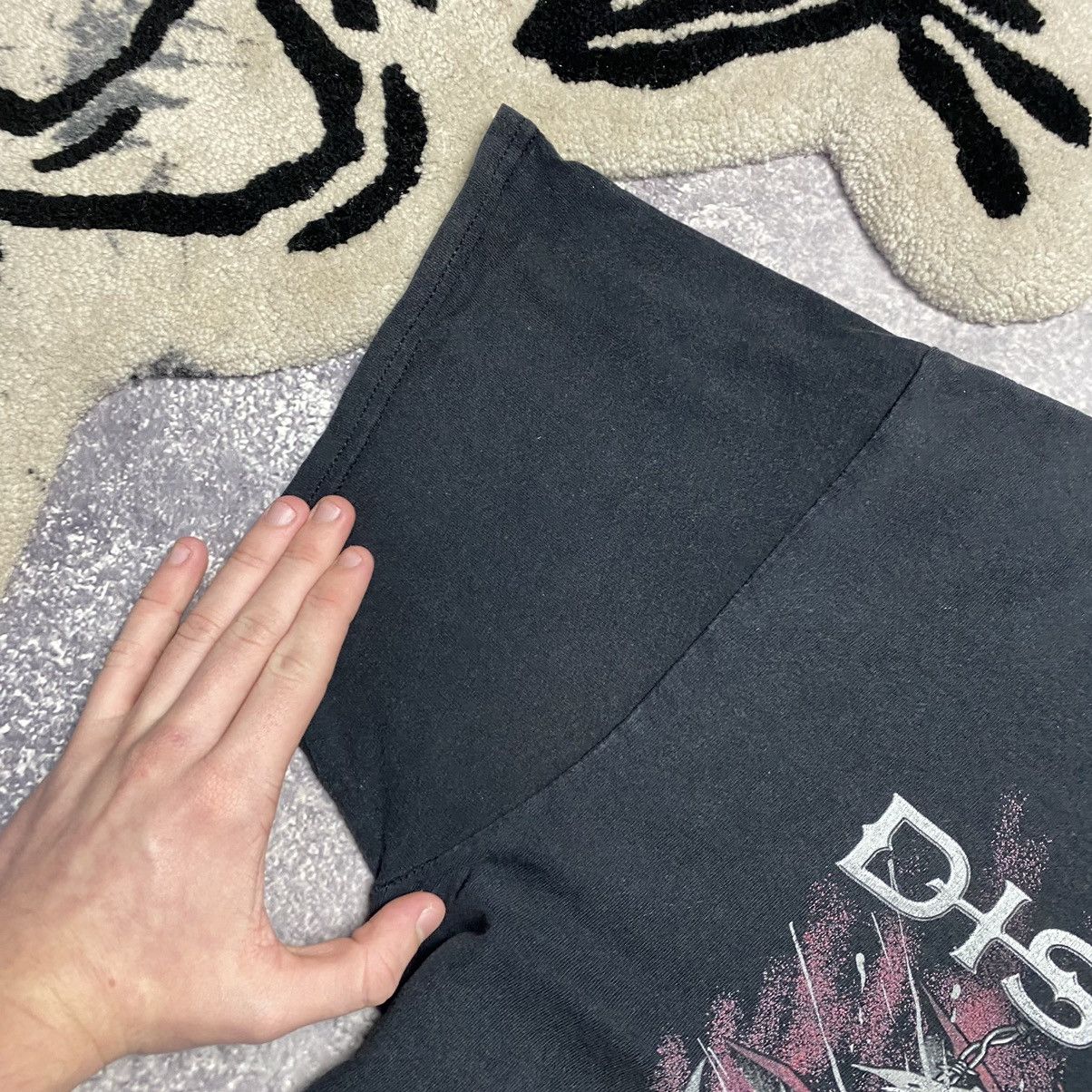 Band Tees × Vintage Vintage Disturbed 2016 Big Graphic logo rare rock band tee Size US M / EU 48-50 / 2 - 9 Thumbnail