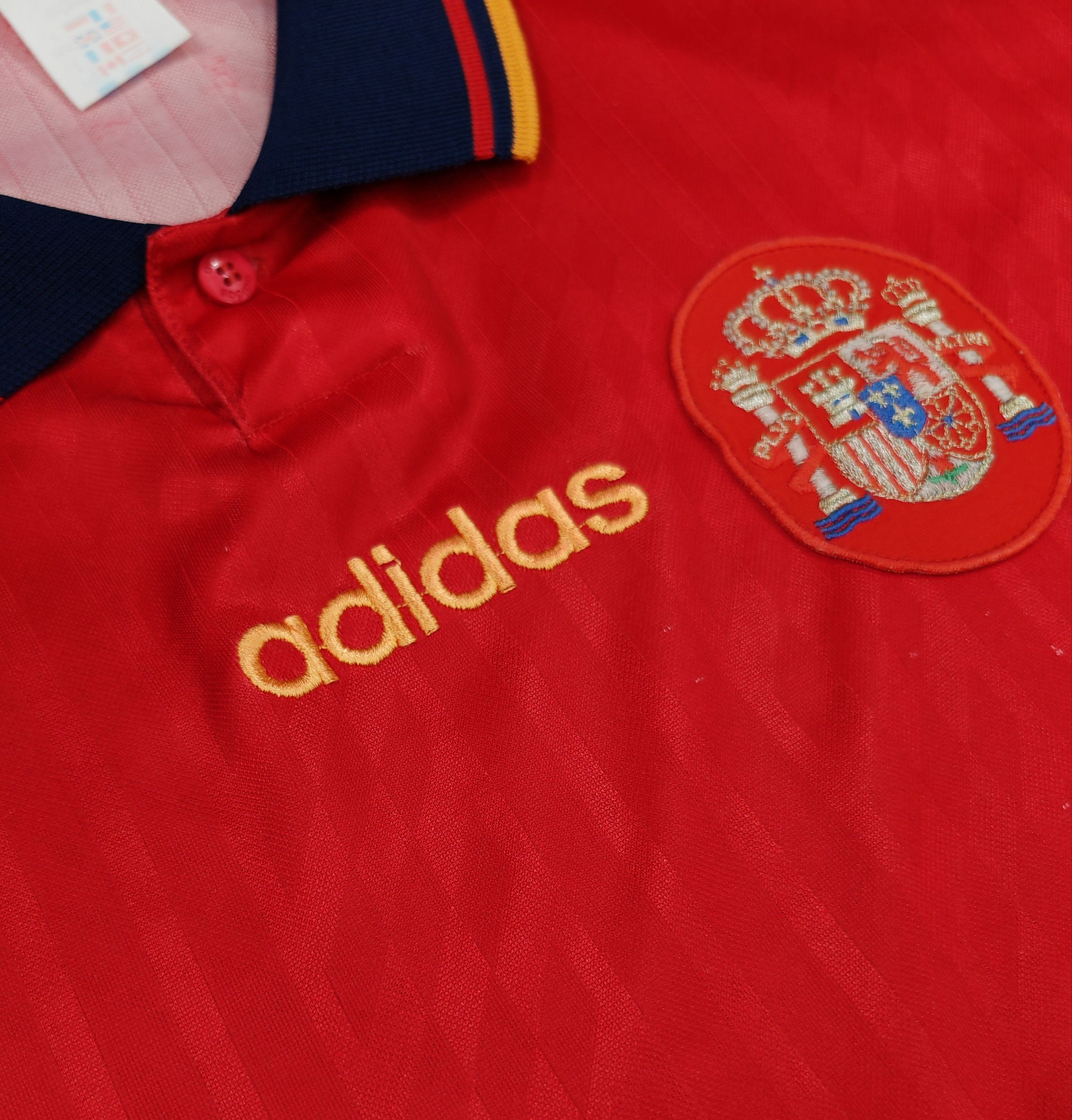 Adidas × Vintage SPAIN HOME JERSEY FOOTBALL SHIRT 1994 Size US L / EU 52-54 / 3 - 4 Thumbnail