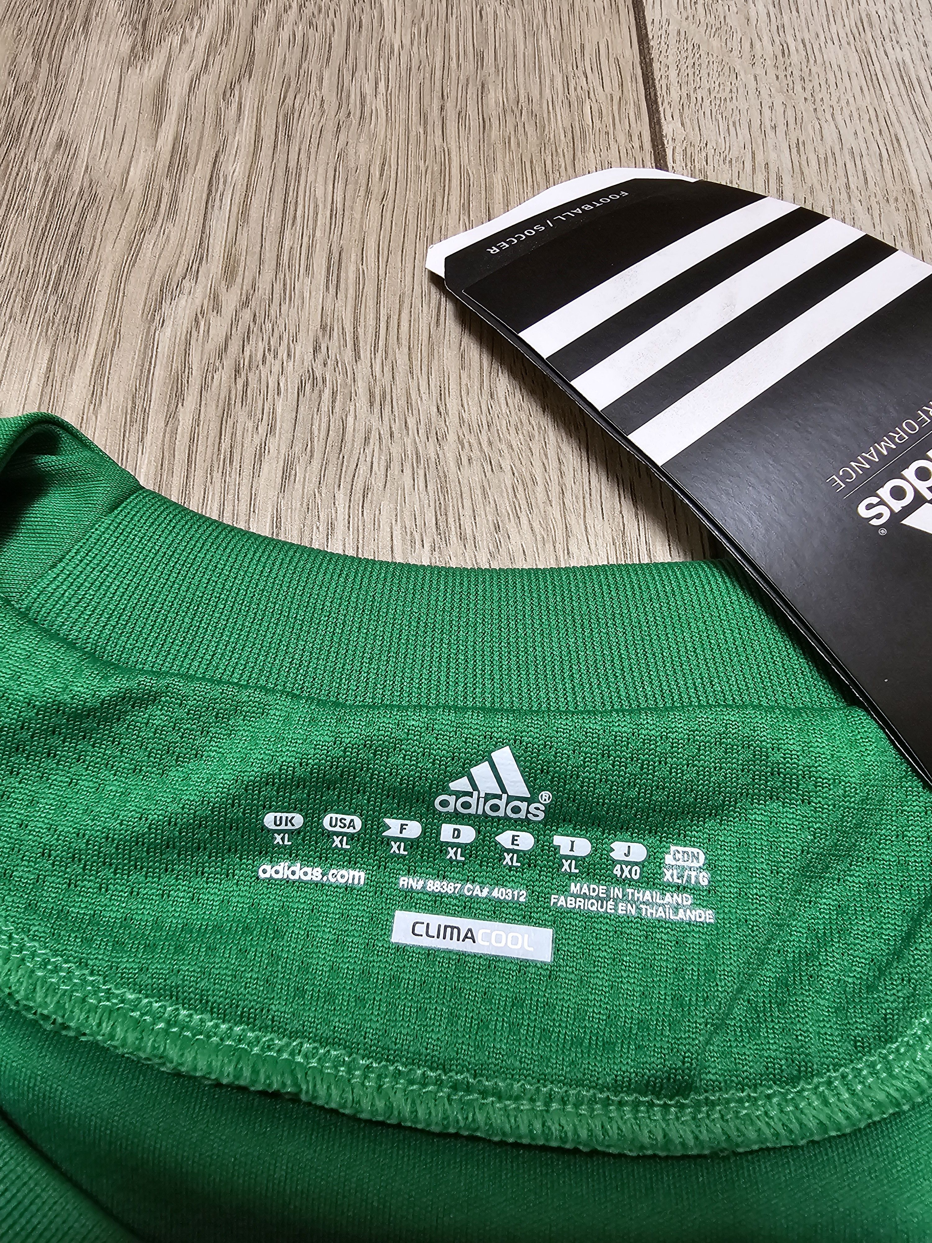 Adidas DYNAMO KIEV 2010 GOALKEEPER FOOTBALL SHIRT SOCCER JERSEY Size US XL / EU 56 / 4 - 9 Thumbnail