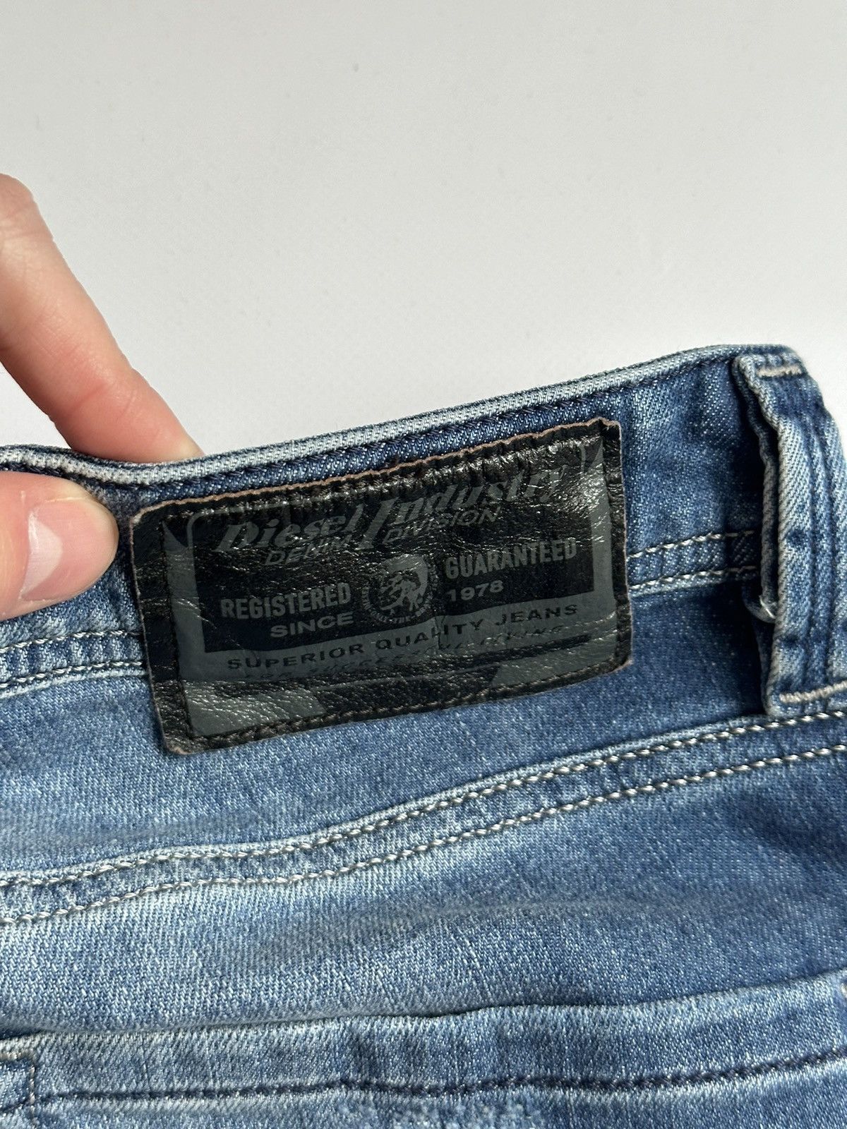 Diesel Vintage Y2K Diesel Larkee Faded Denim Jeans Size W29 L32 Size US 29 - 6 Thumbnail