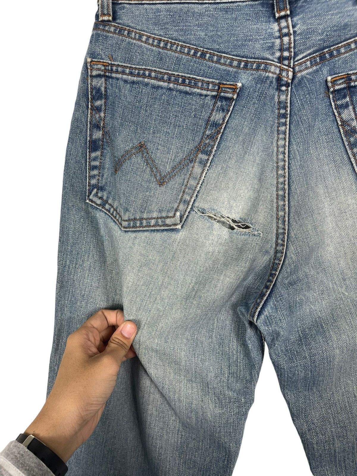 Wrangler Wrangler Faded Blue Ripped Denim Size US 26 / EU 42 - 14 Thumbnail
