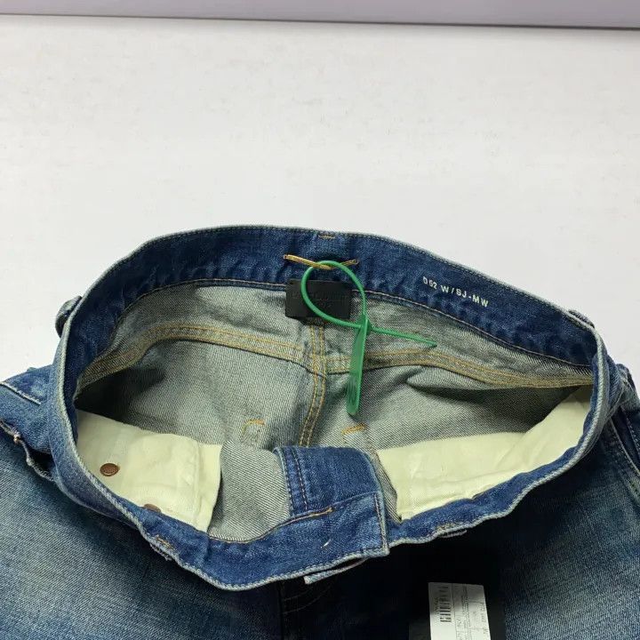 Saint Laurent Paris Saint Laurent SS23 Wash Button Straight Leg Jeans -2507 Size 28" / US 6 / IT 42 - 5 Thumbnail