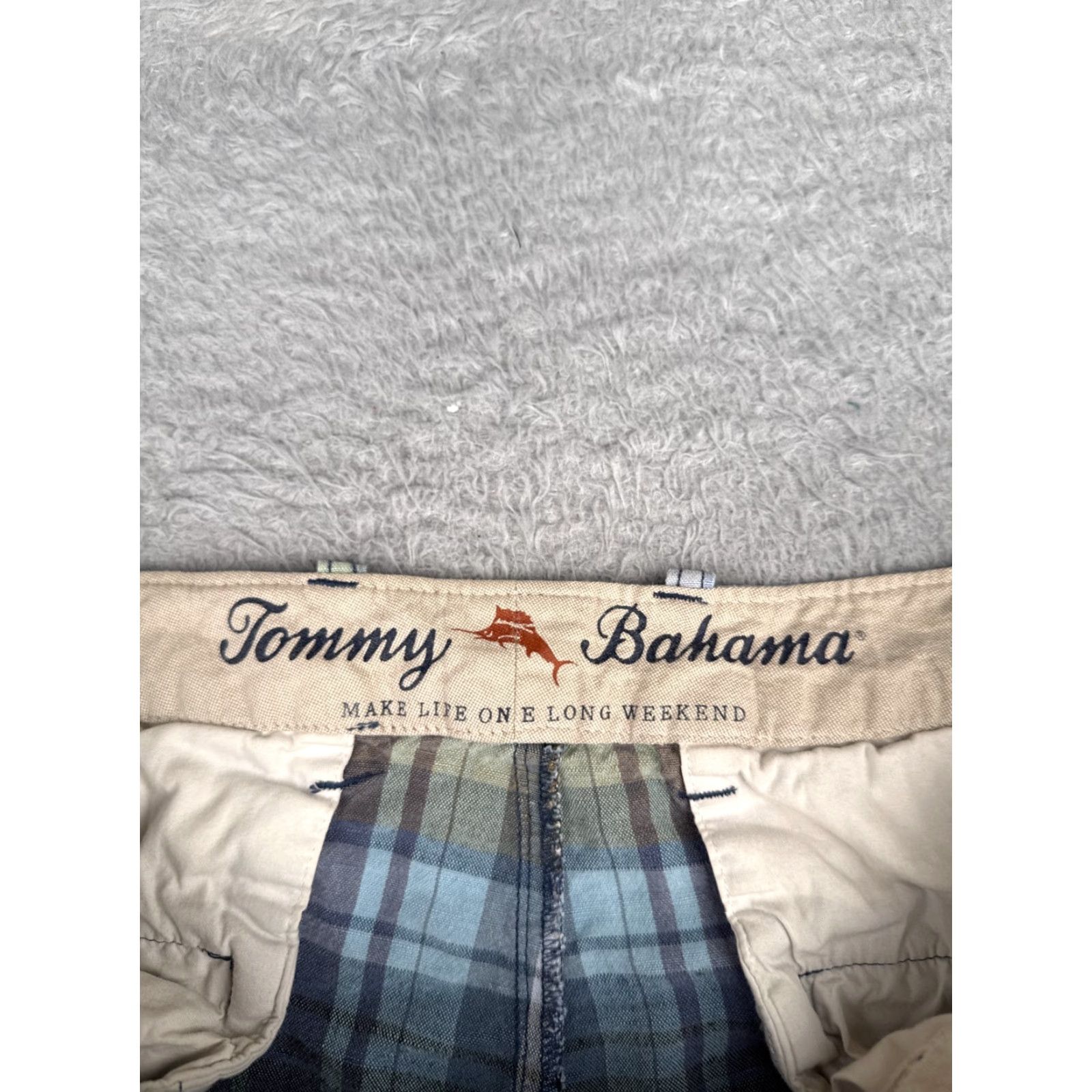 Tommy Bahama Tommy Bahama Shorts Men 33 Blue Plaid Linen Tencel Beach Resort 33x10 Chino Casual Travel Wallet Pockets Slim Relaxed Mens Size US 33 - 7 Thumbnail