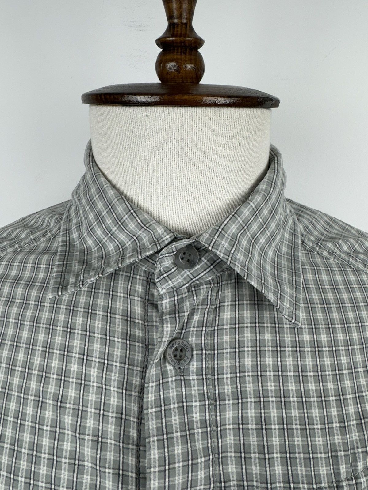 Berghaus Men’s Berghaus Trekking Hiking Long Sleeve Shirt size M Size US M / EU 48-50 / 2 - 3 Thumbnail