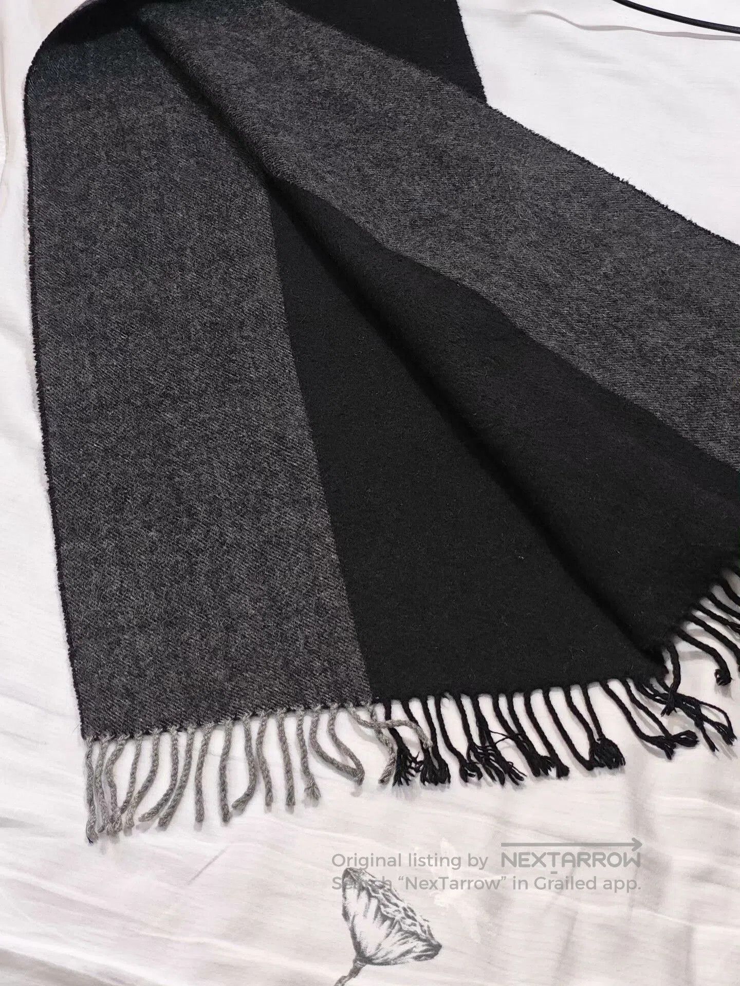 Japanese Brand Brian Weisz Cashmere Blend Scarf. Size ONE SIZE - 4 Thumbnail