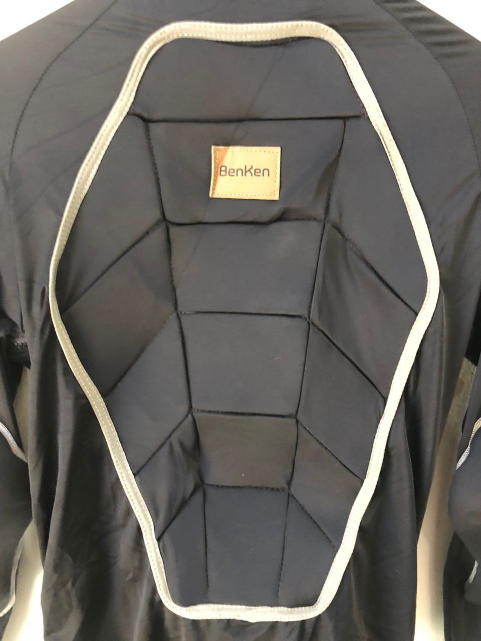 Other Benken Skiing gear body protector Size US S / EU 44-46 / 1 - 7 Thumbnail