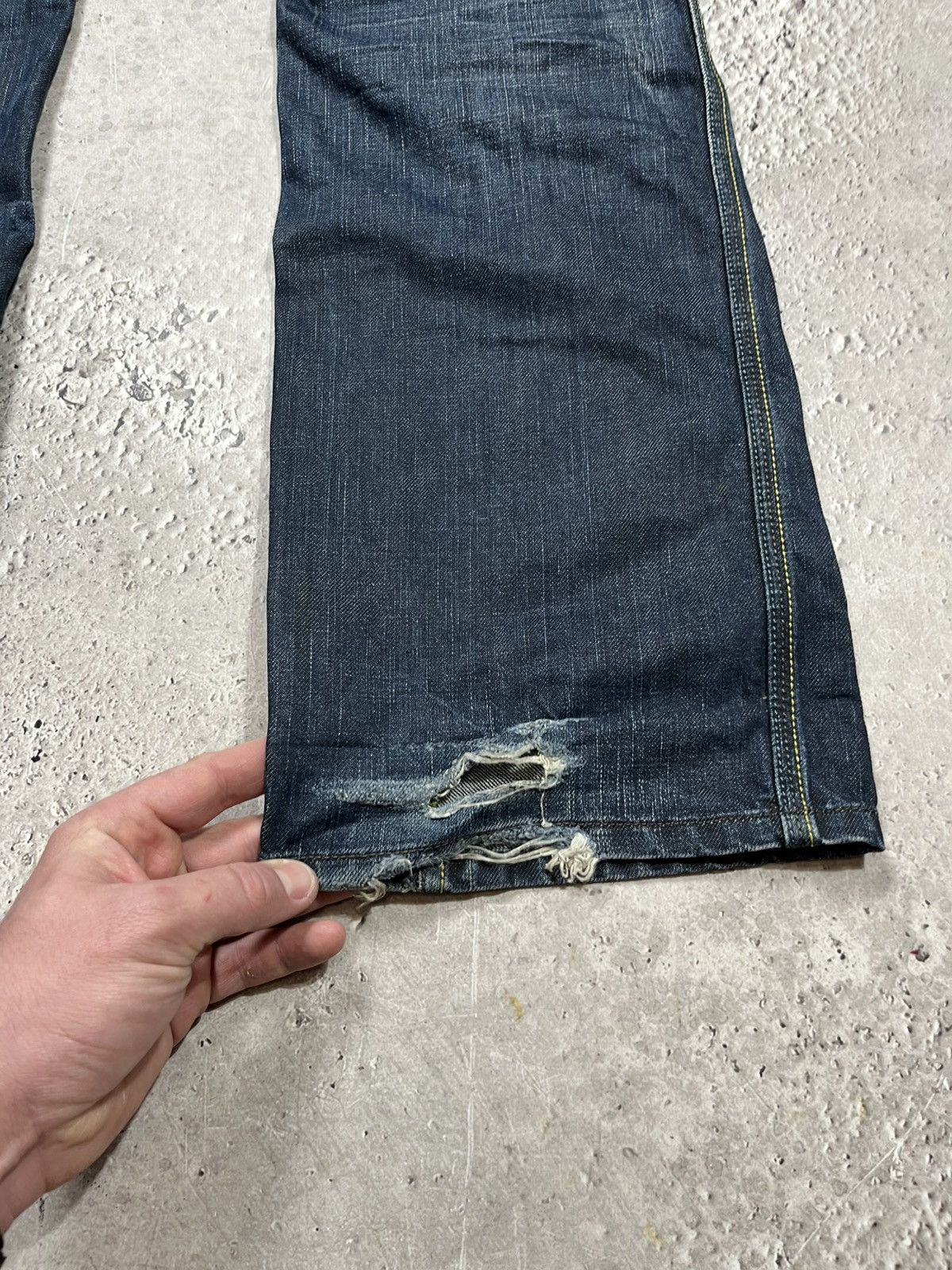 Diesel Diesel Morix Distressed Jeans Blue W27 L32 Size US 27 - 14 Thumbnail