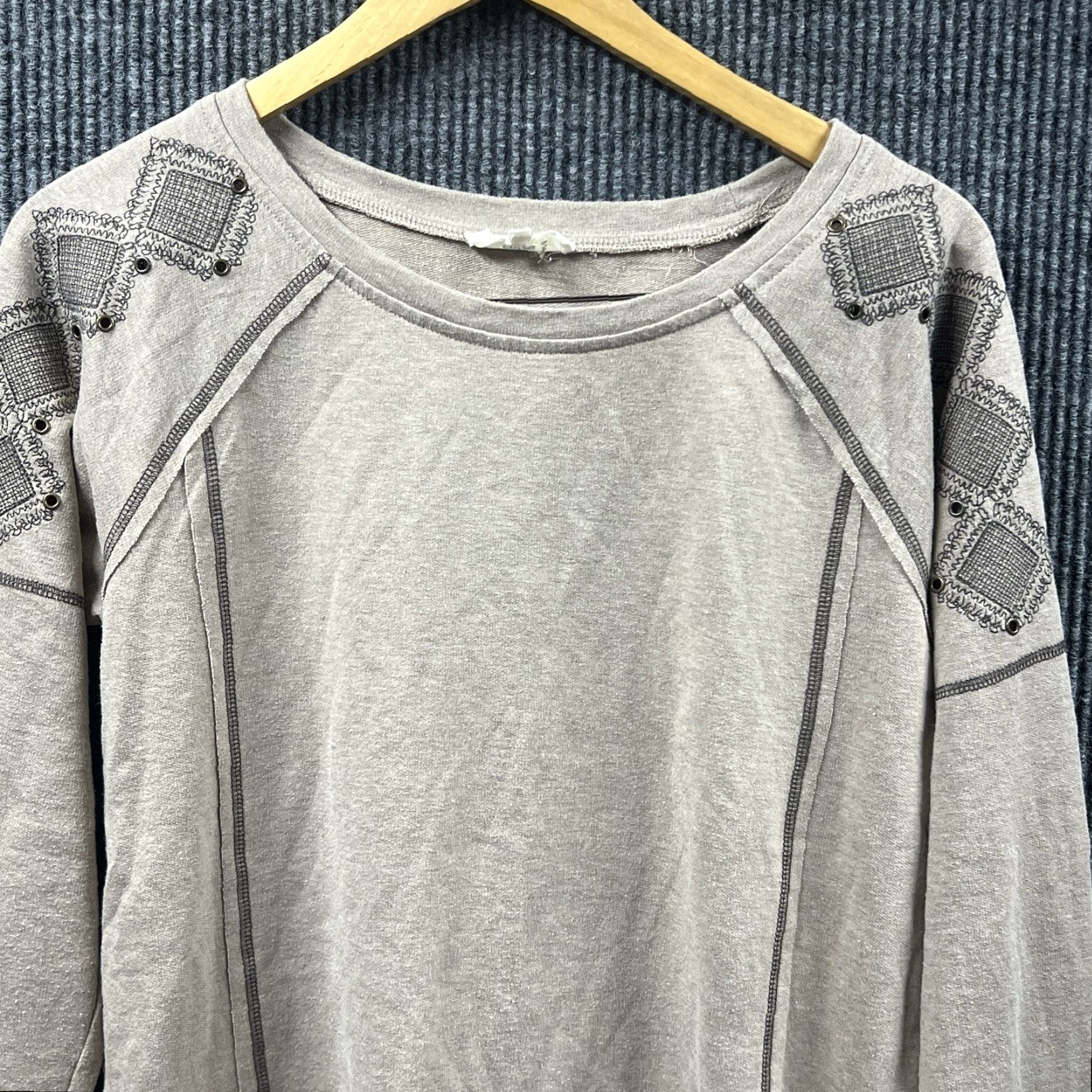 Vintage ENTRO Shirt Women Small Brown Pullover Embroidered Embellished Blouse Knit Size S / US 4 / IT 40 - 4 Thumbnail