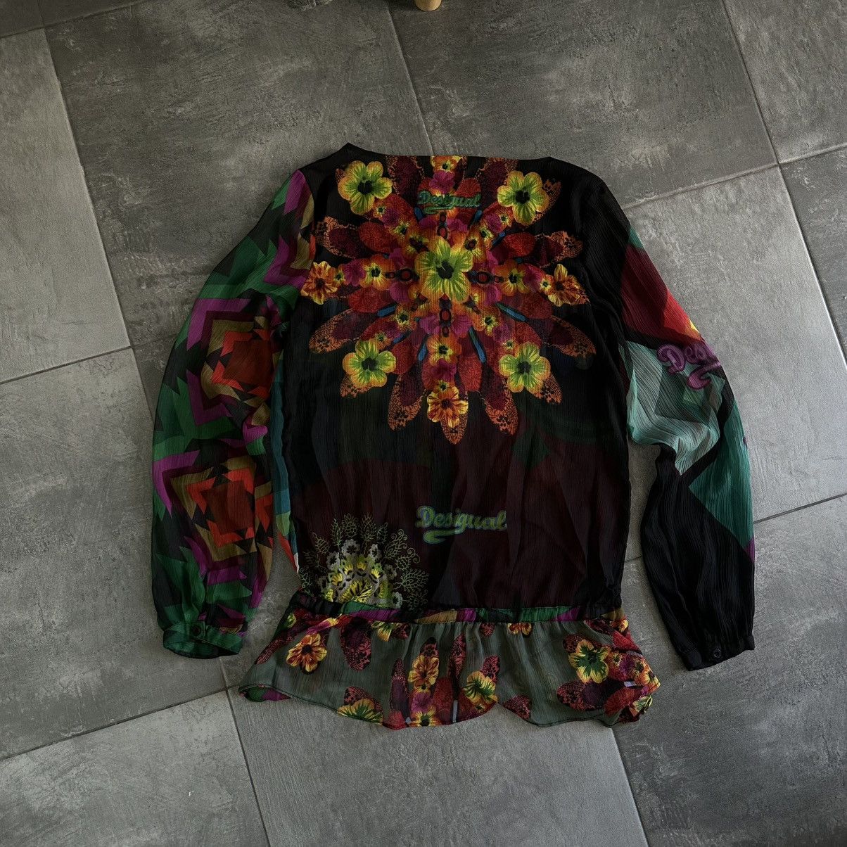 Desigual Vintage Japanese Style Desigual Shirt Button Up Y2K Size US S / EU 44-46 / 1 - 2 Thumbnail