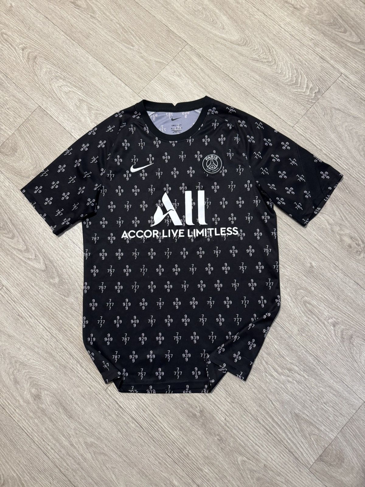 Nike 🔷Nike PSG Paris Saint-Germain 2021/22 Soccer jersey🔷 Size US M / EU 48-50 / 2 - 1 Thumbnail