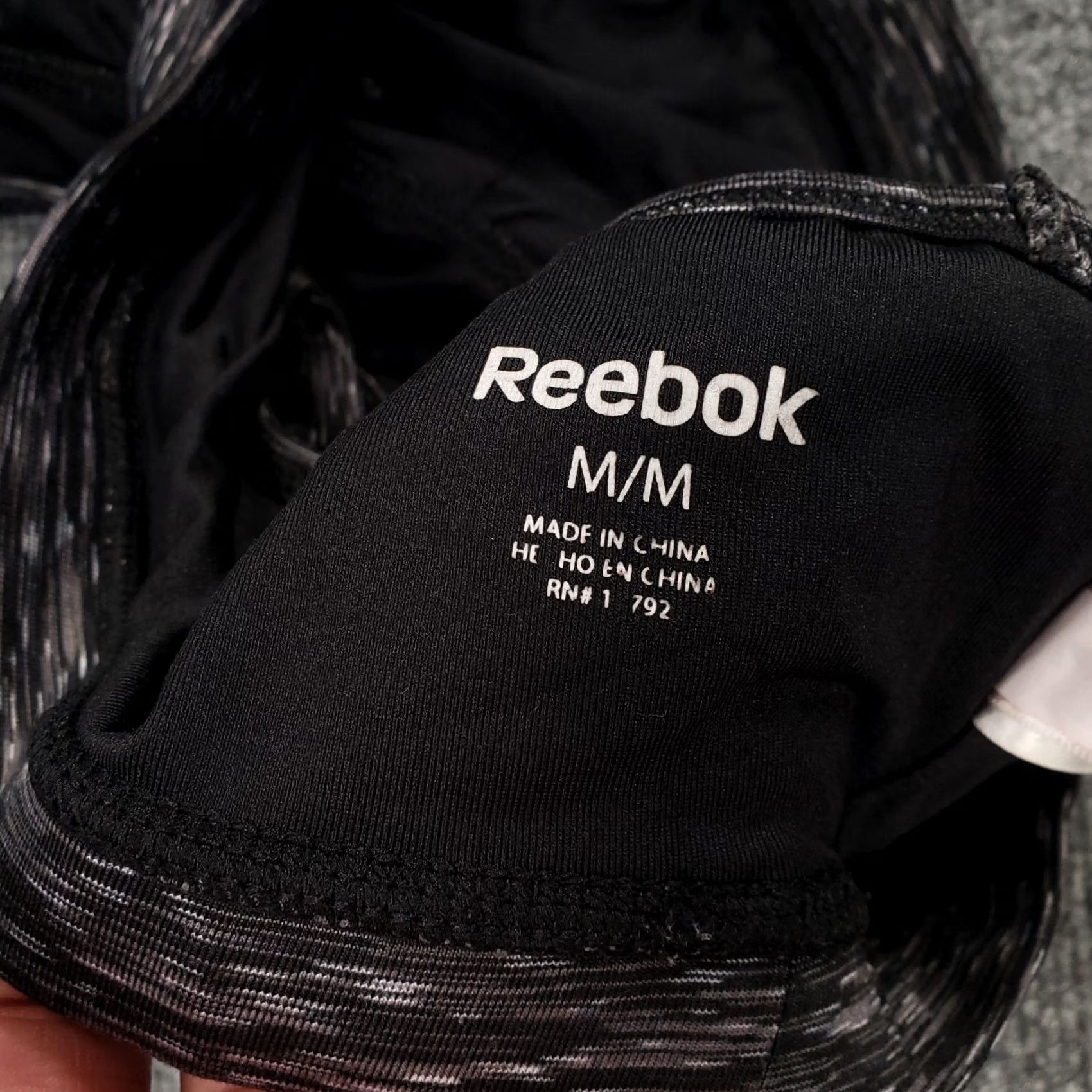 Reebok Reebok Sports Bra Womens M Black Lined Racerback Gym Workout Sportswear Size ONE SIZE - 3 Thumbnail