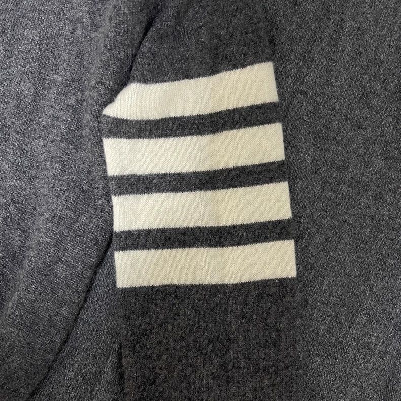 Thom Browne Thom Browne Medium grey cashmere knitwear Size XS / US 0-2 / IT 36-38 - 4 Thumbnail