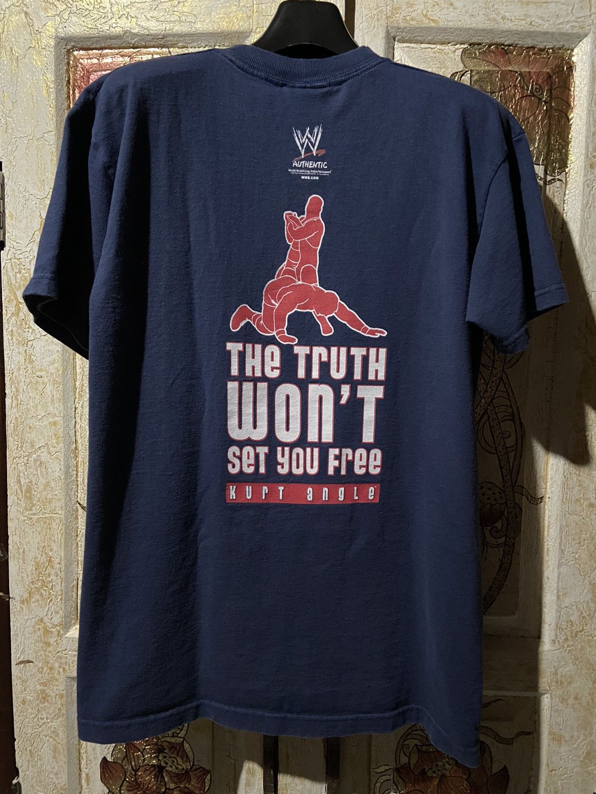 WWE Vintage WWE Kurt Angle Submit t-shirt size M Size US M / EU 48-50 / 2 - 6 Thumbnail
